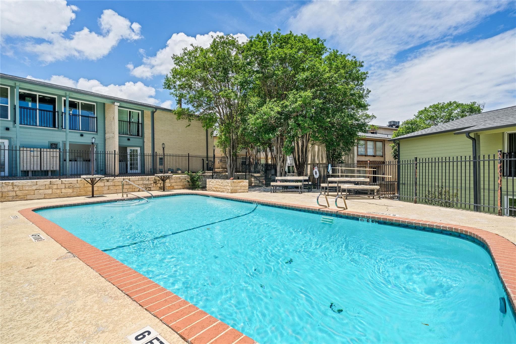 2124  Burton Dr  #159