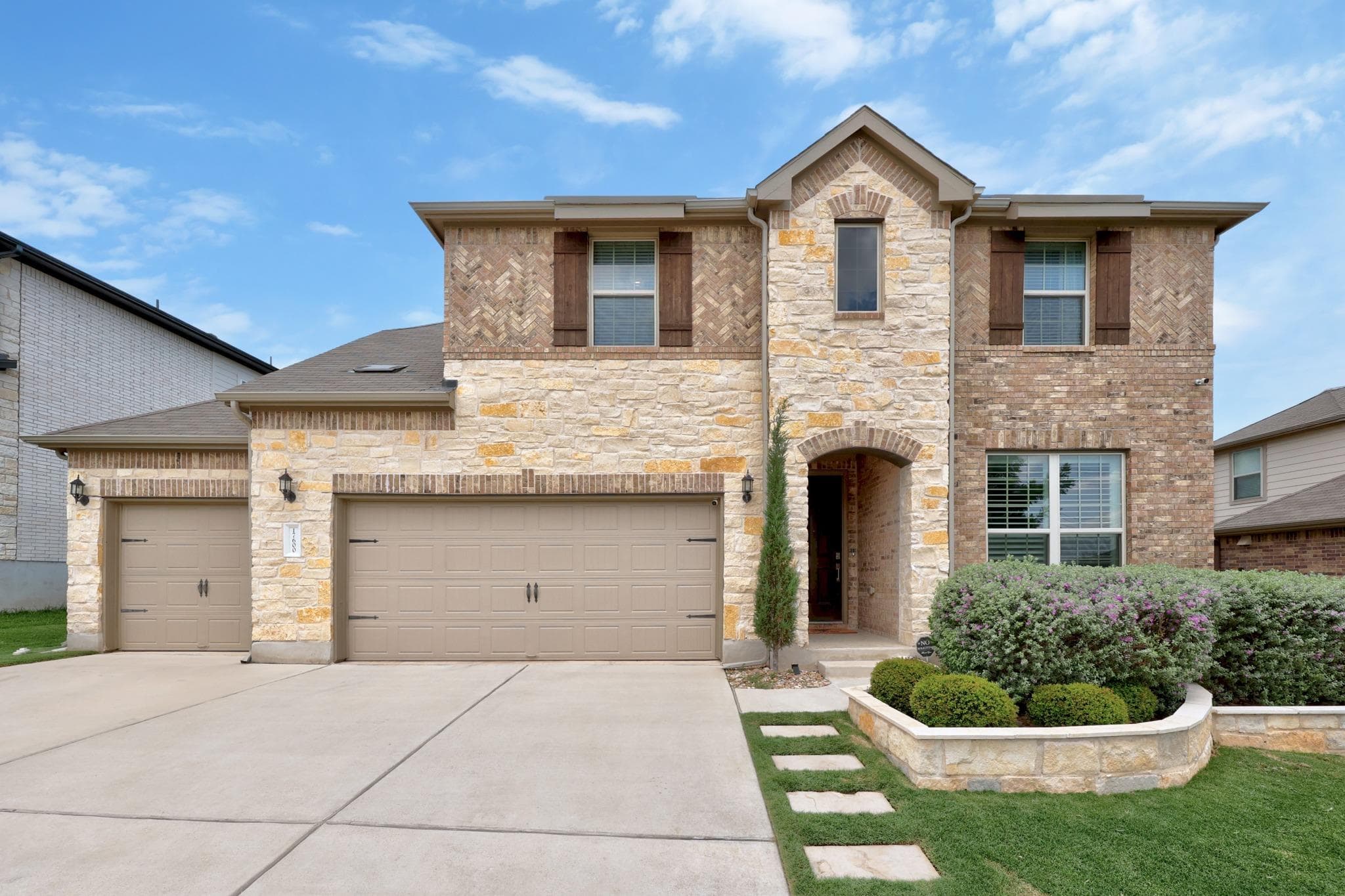 17600  Chino Ln