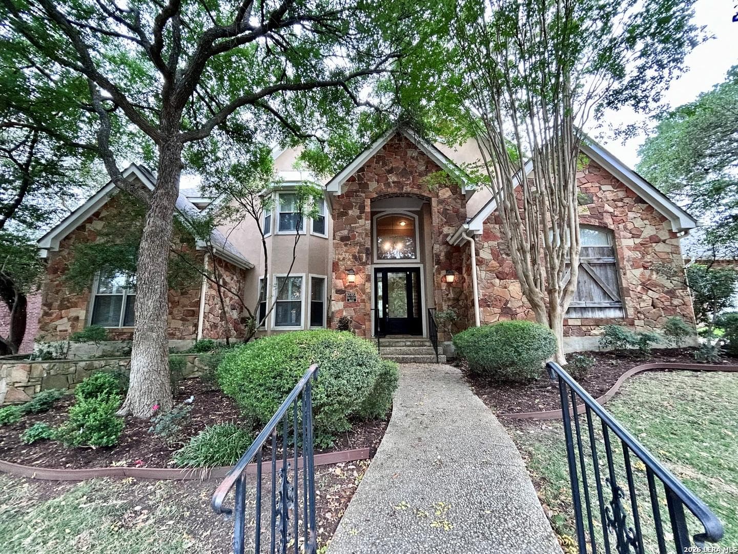 17323 Fountain Bluff Dr