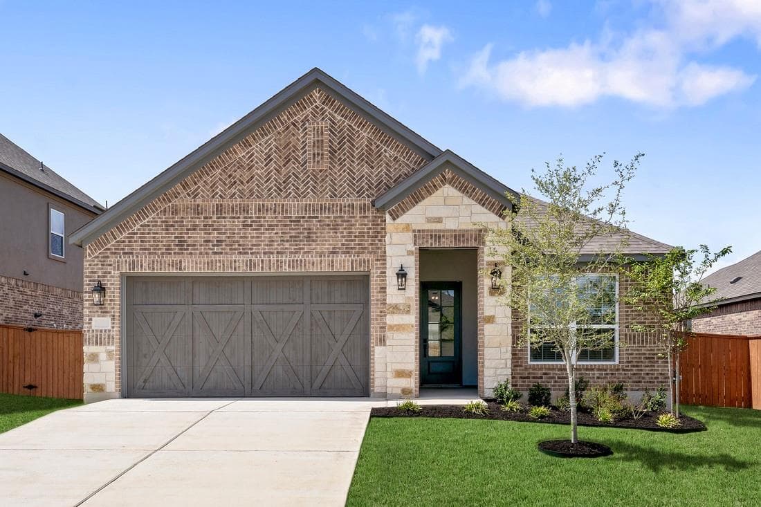 116  Nandina Path