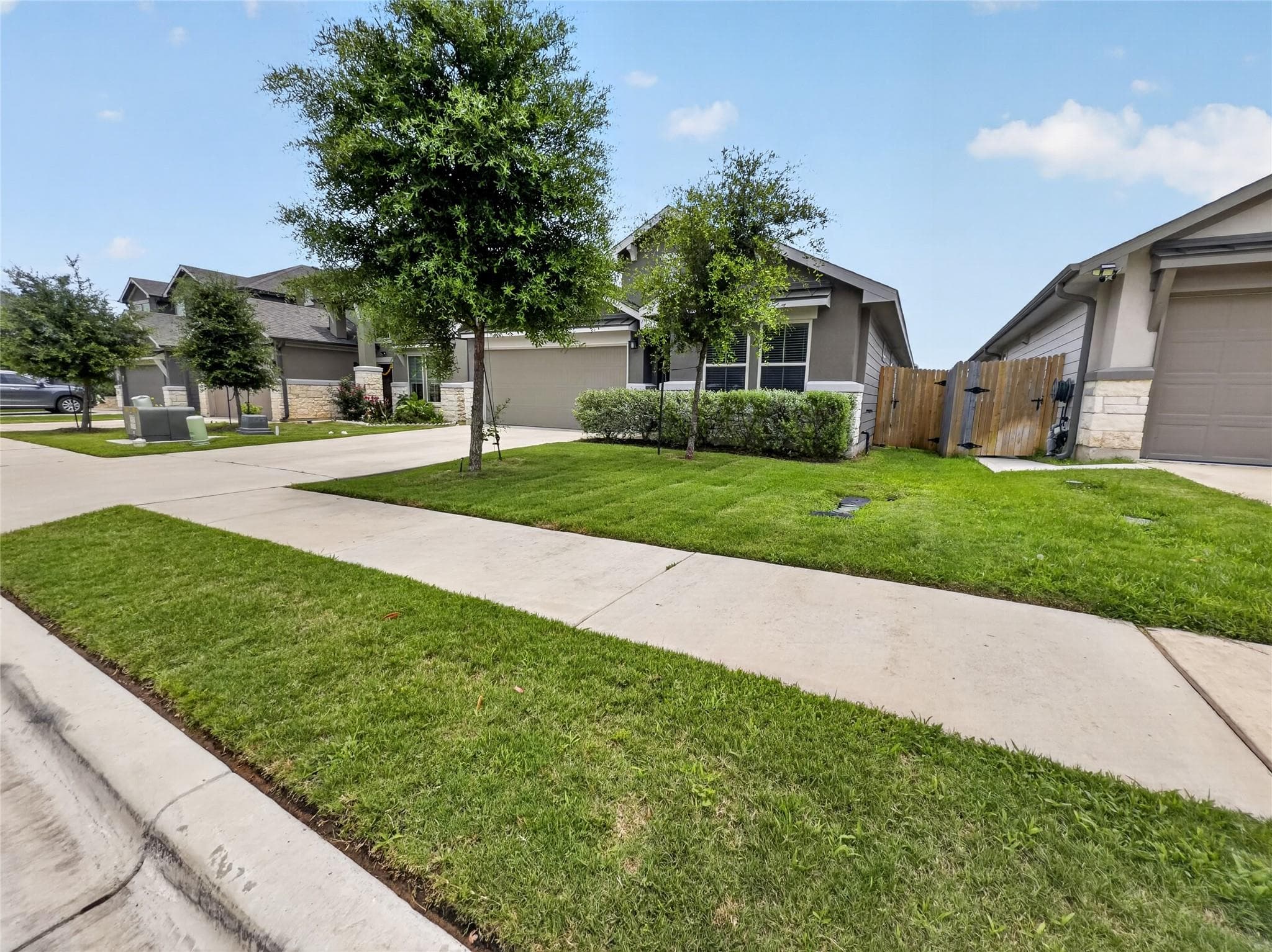 125  Caterpillar Ln