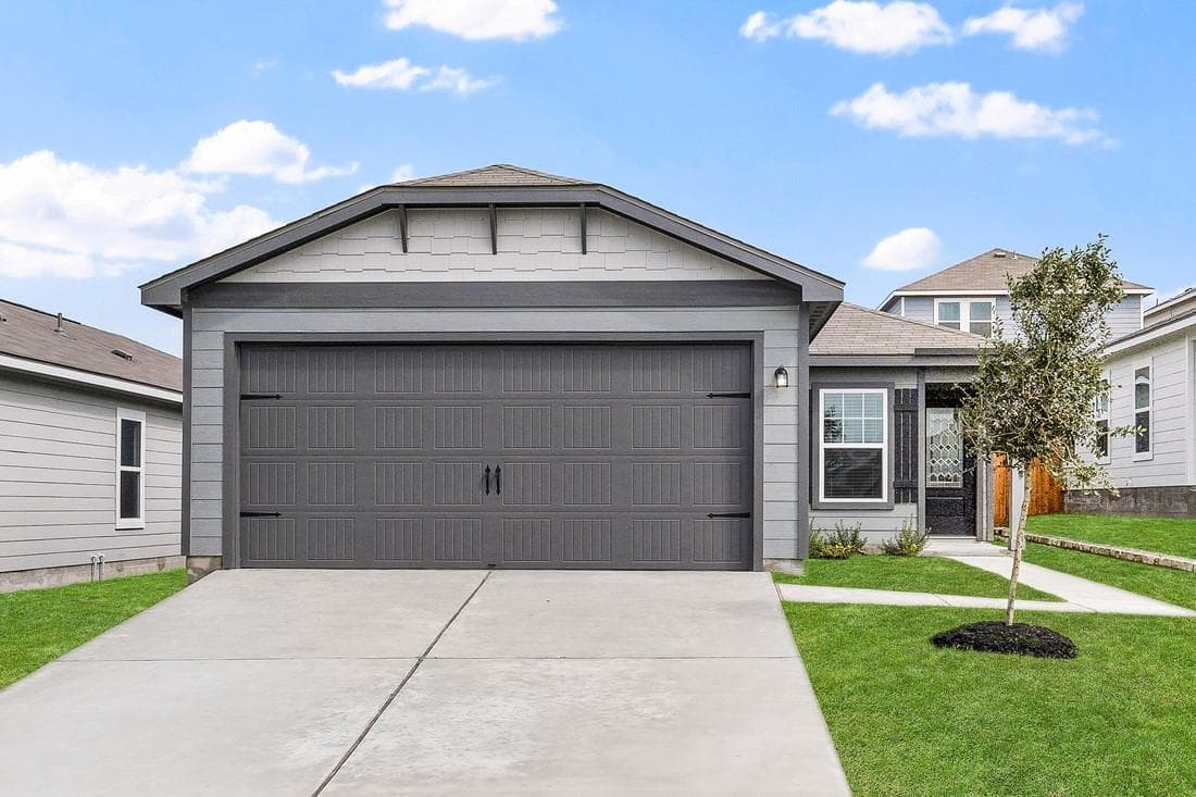 100 Captain Dooley Ln