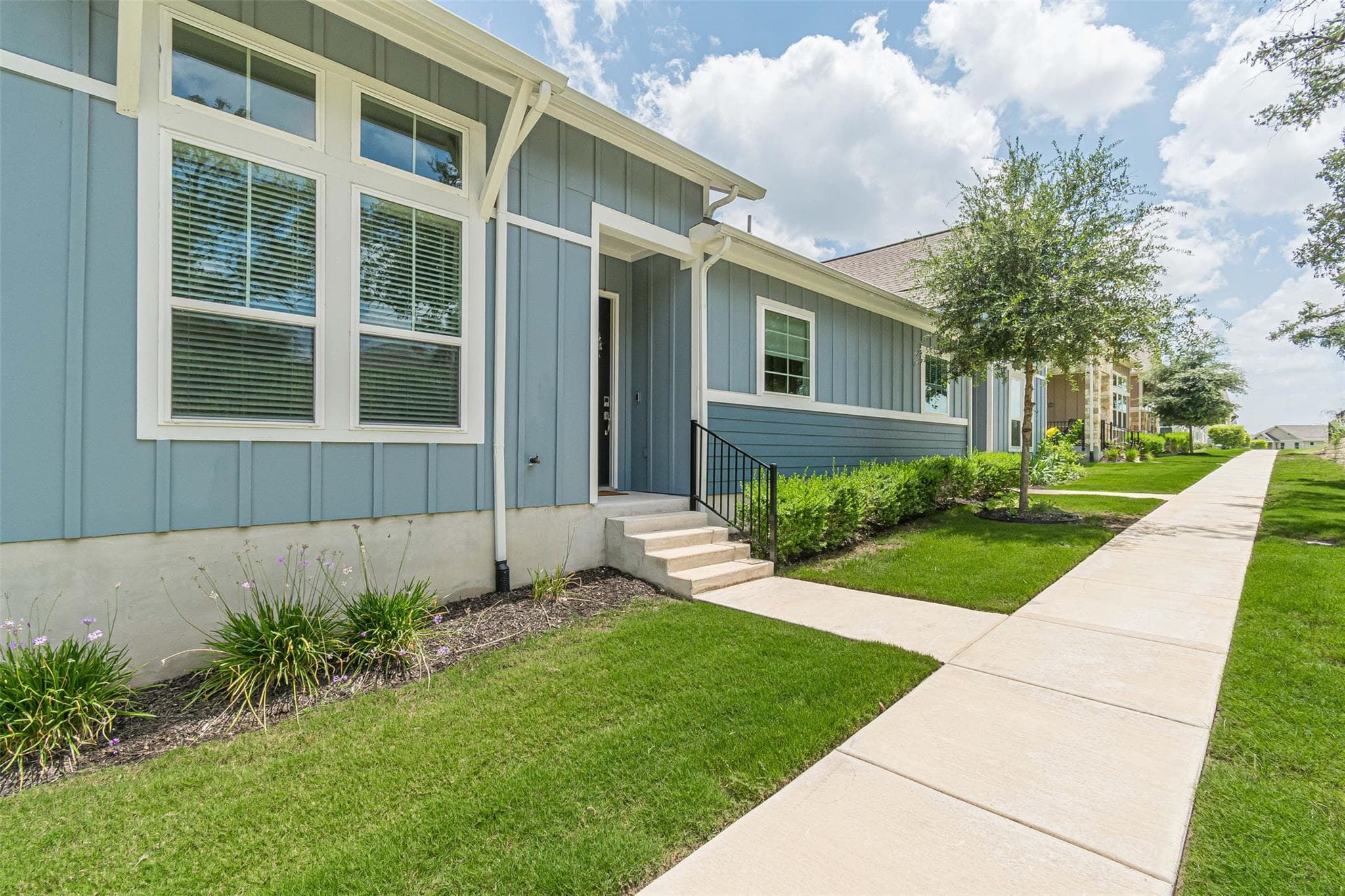 120  Stewart Dr  #101