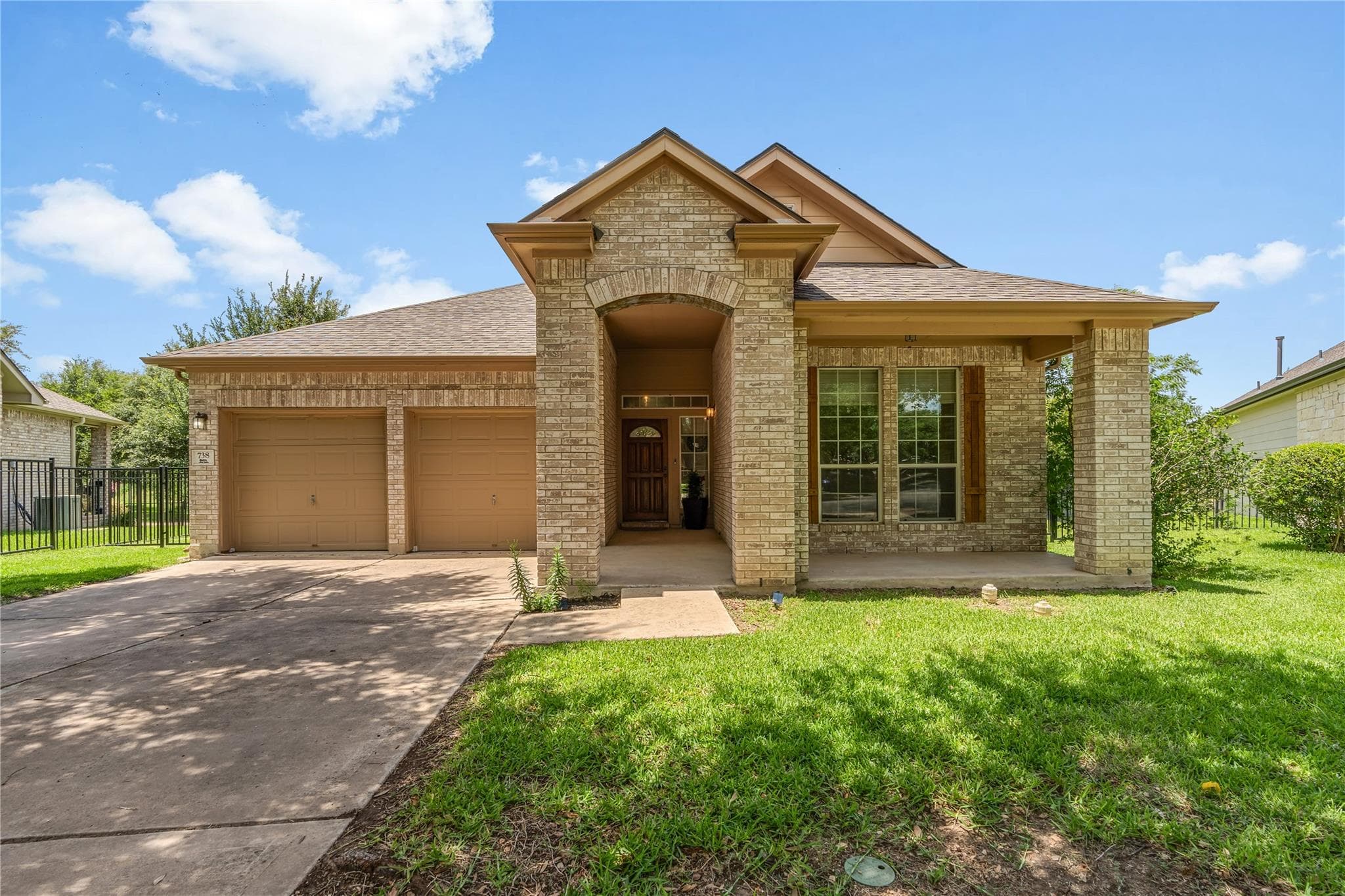 738 Bent Wood Pl