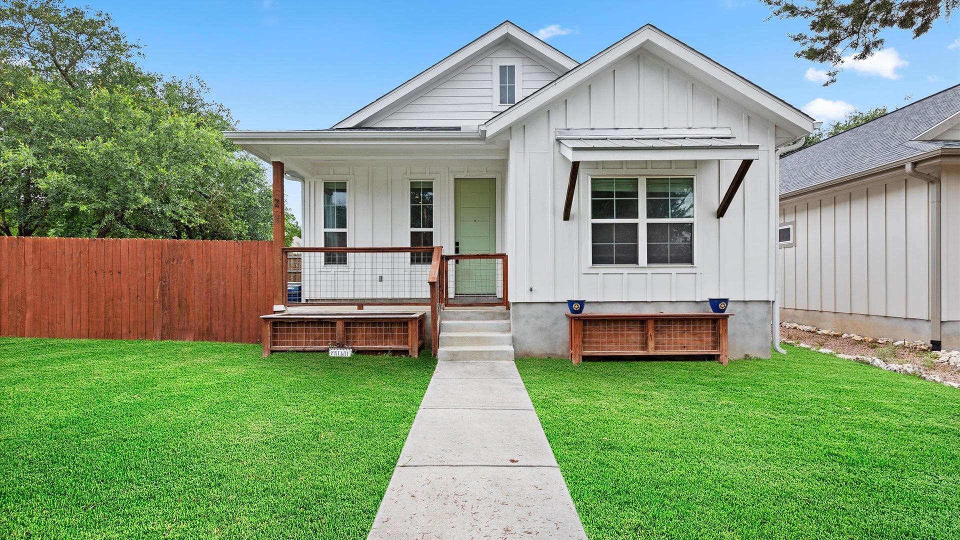 2  Stone Creek Cir