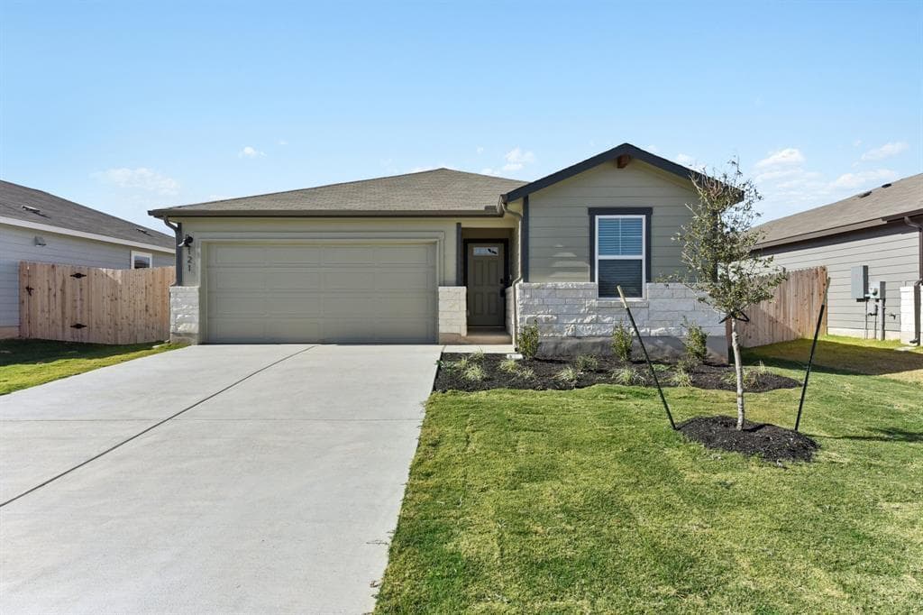 121 Honey Bee Rd