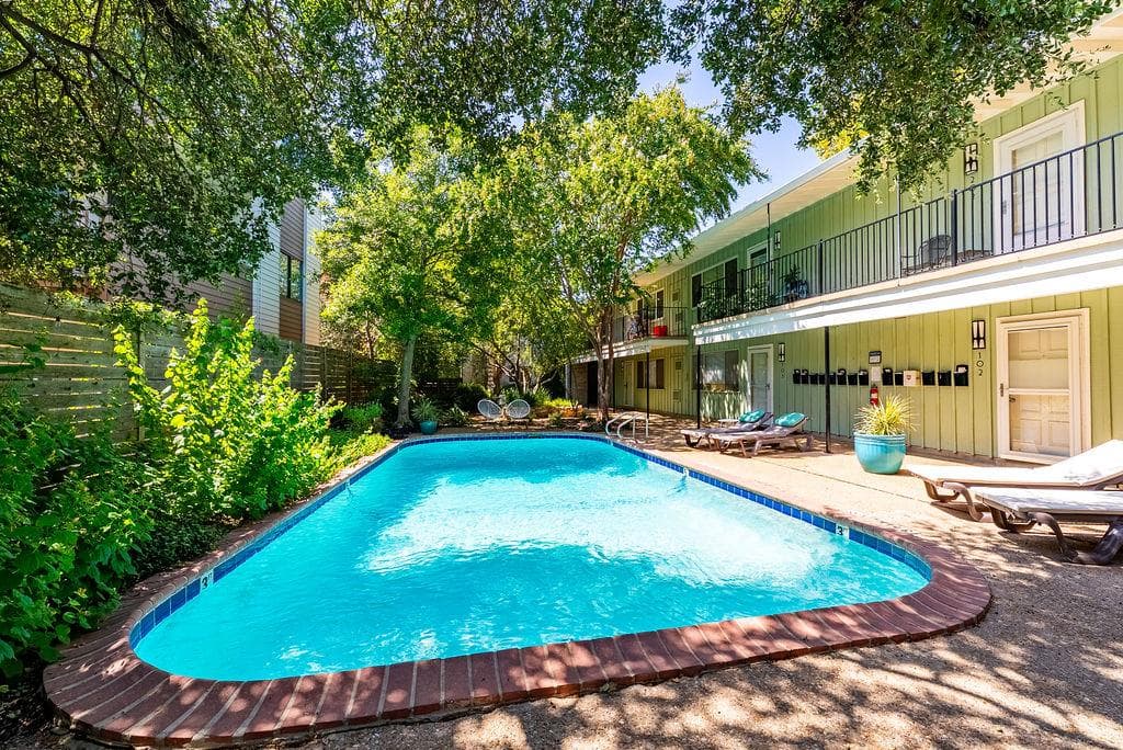 1514  Forest Trl  #106