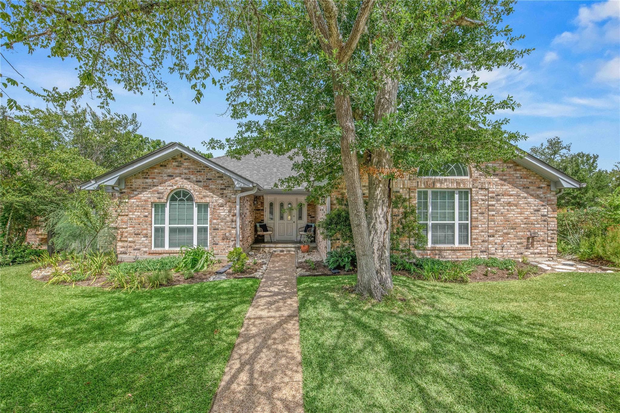9217  Timber Knoll Dr