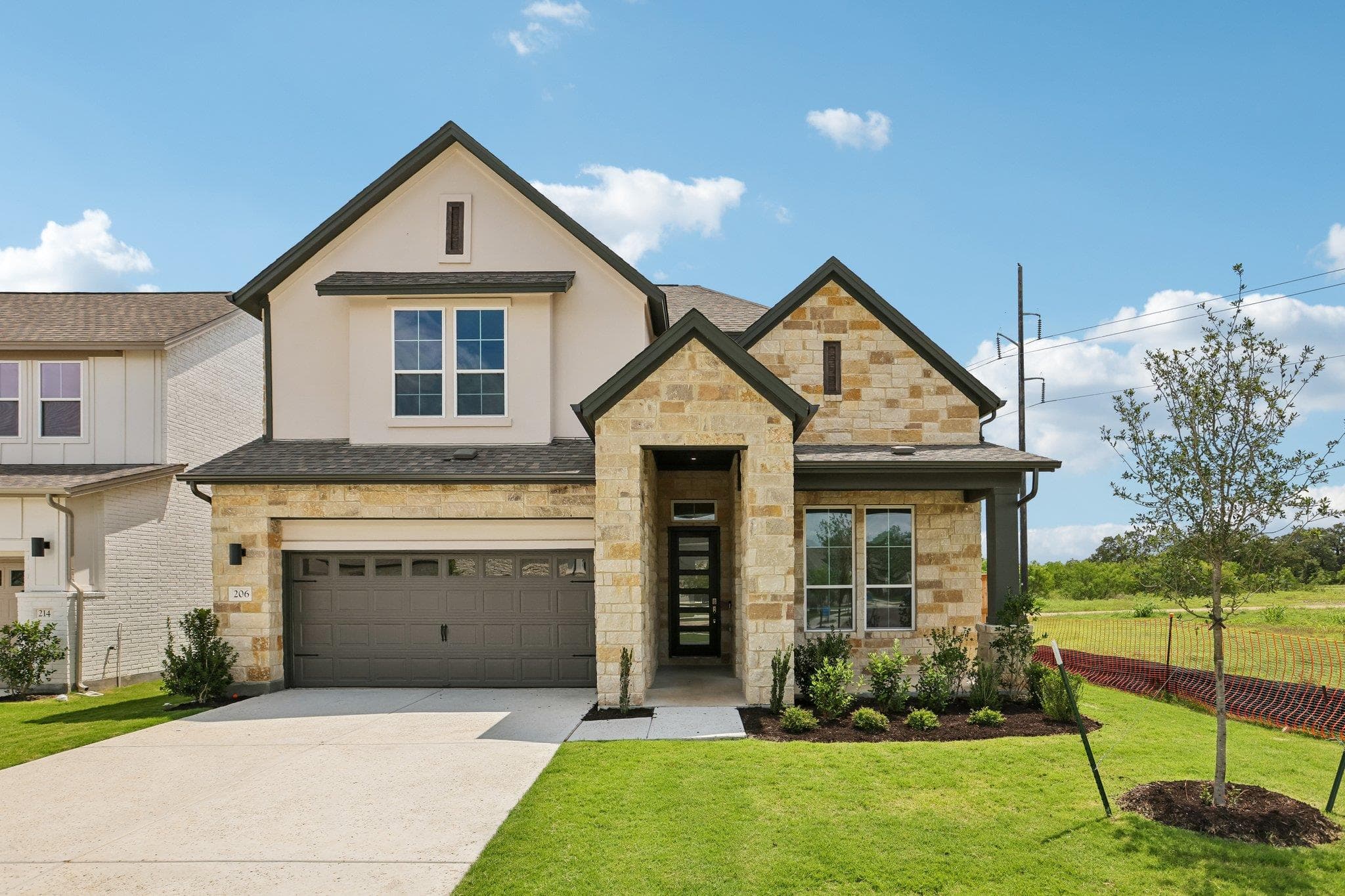 206  San Saba Dr