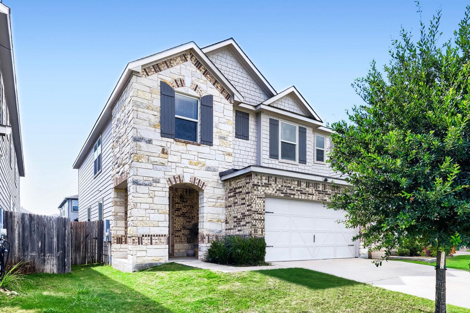 6504  Albany Sleigh Dr