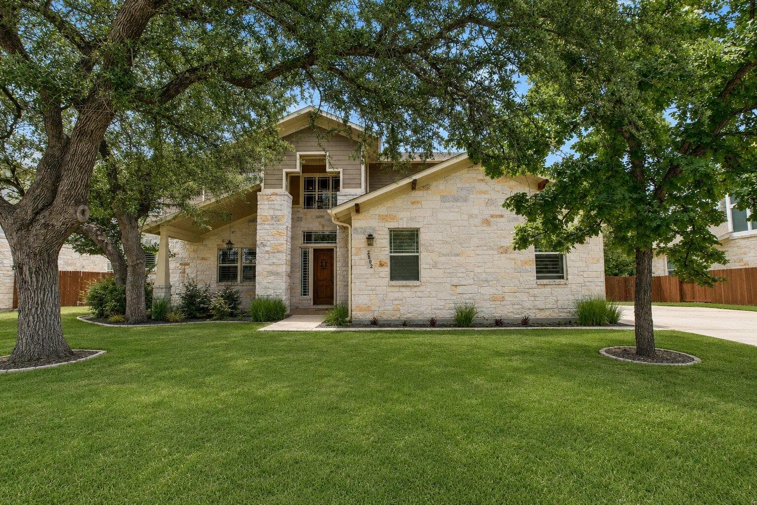 2802  Grand Oaks Loop