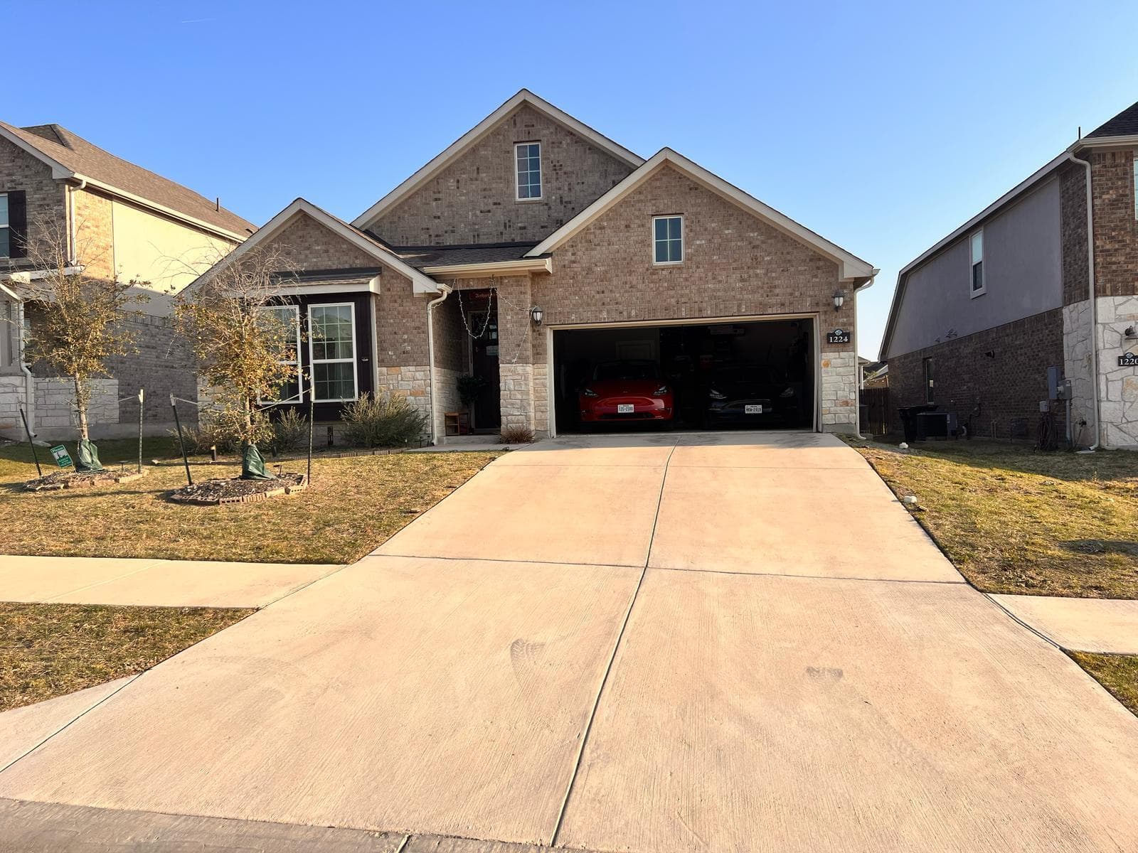 1224  Leaning Oak Ln