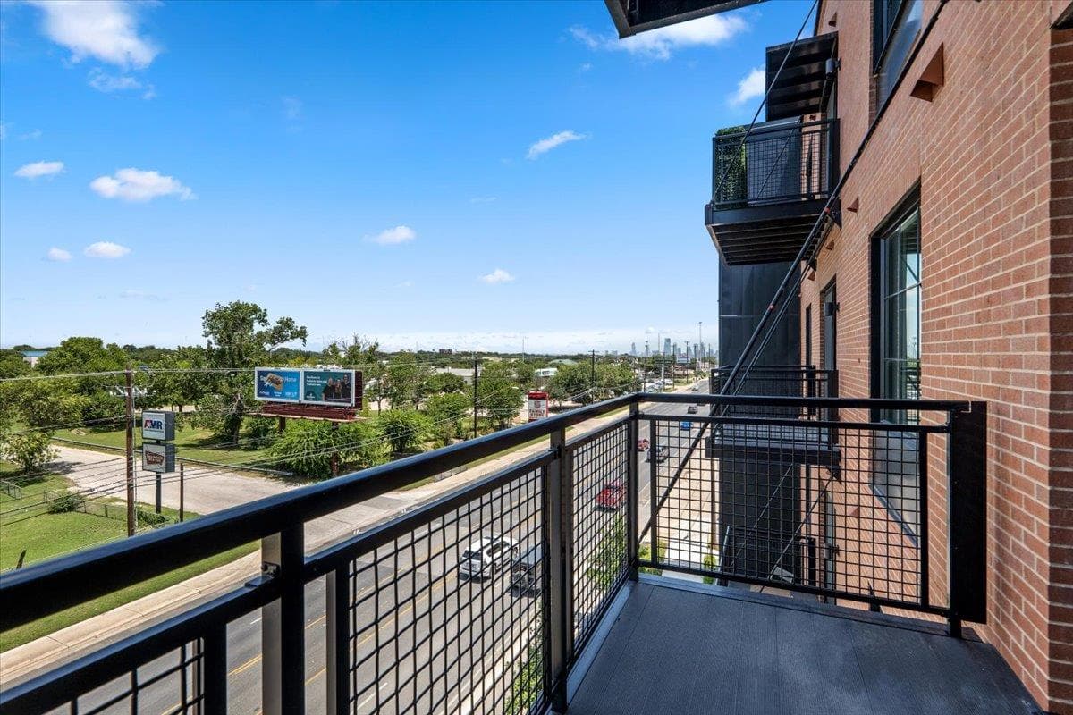 4315 S Congress Ave #423