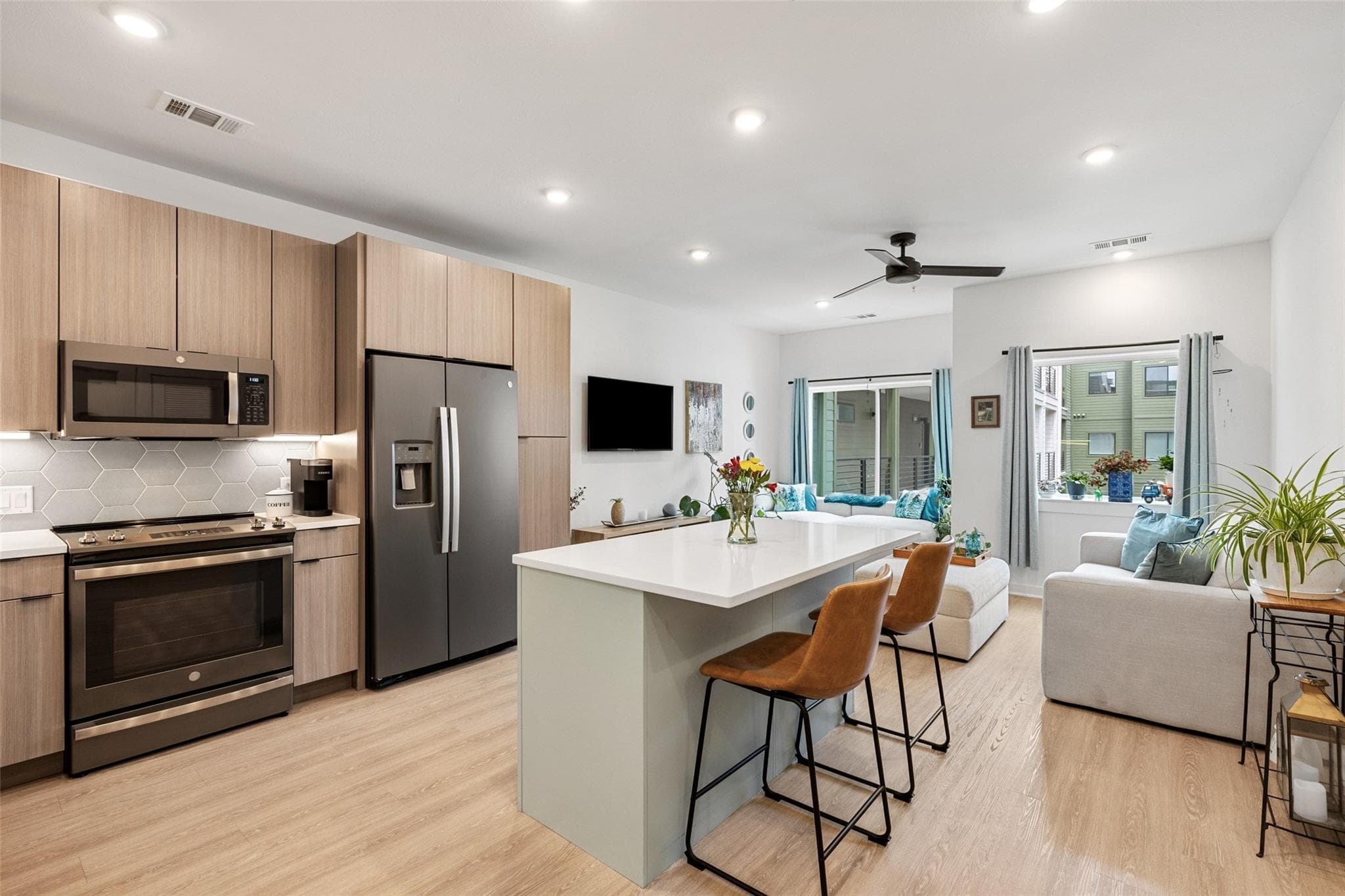 4802 S Congress Ave  #411
