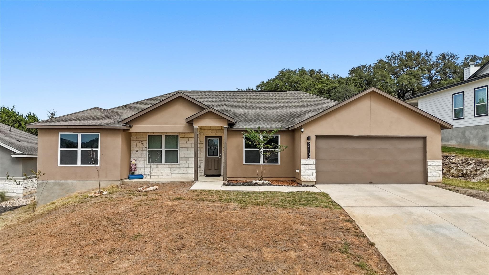 21102  Niagara Cv