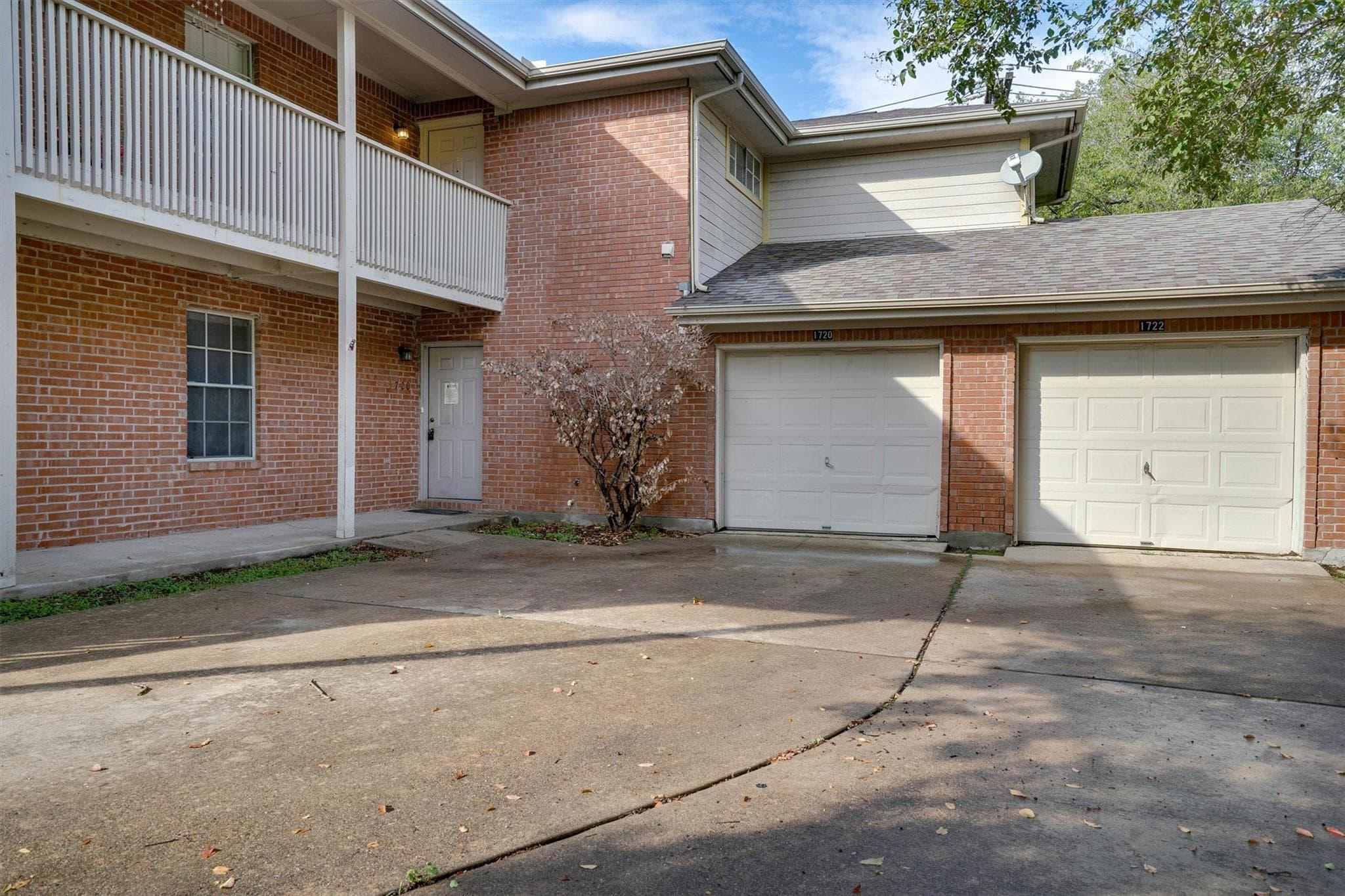 1720  Rawhide Loop