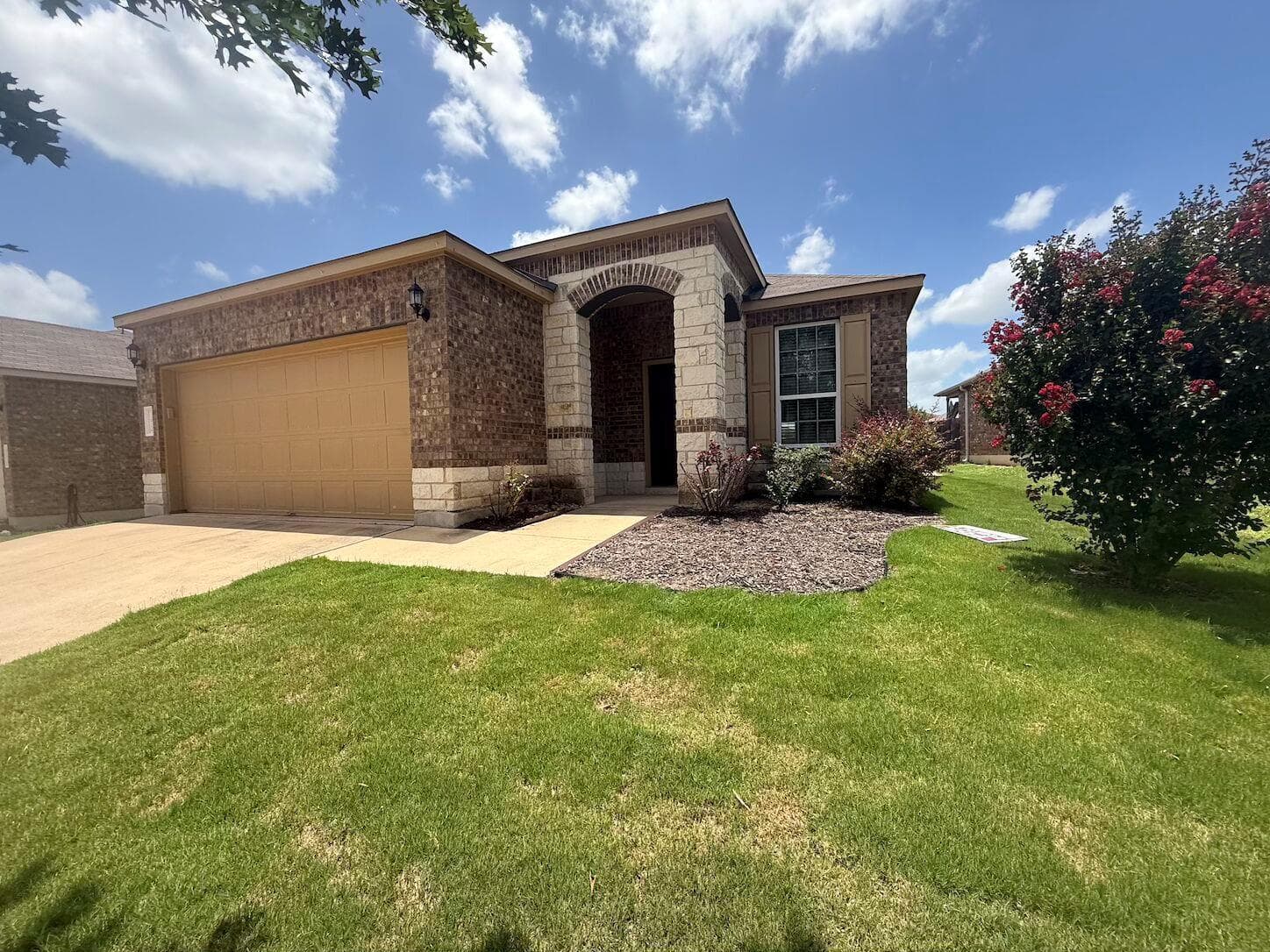 352  Martha Dr