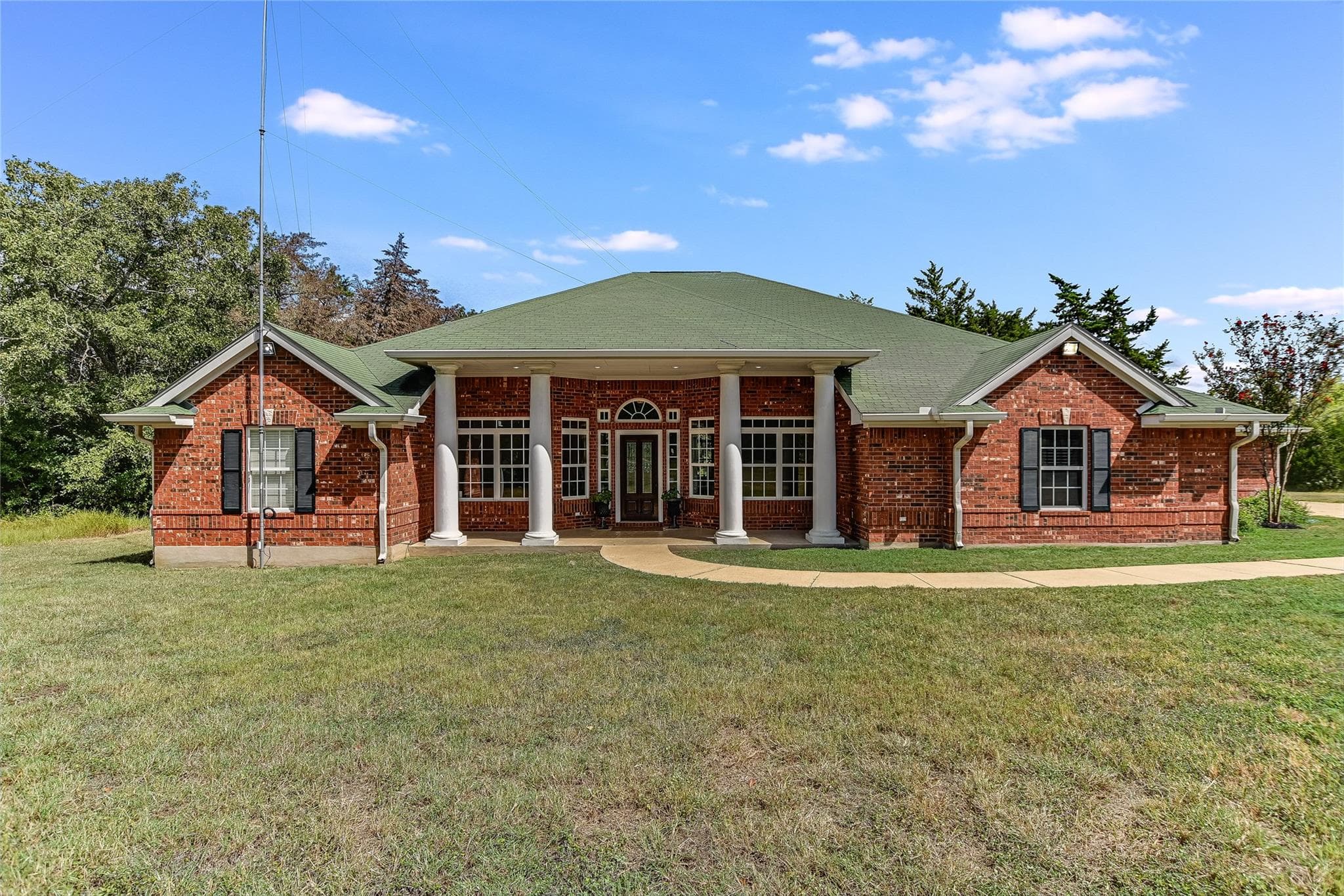 741  Knobbs Rd