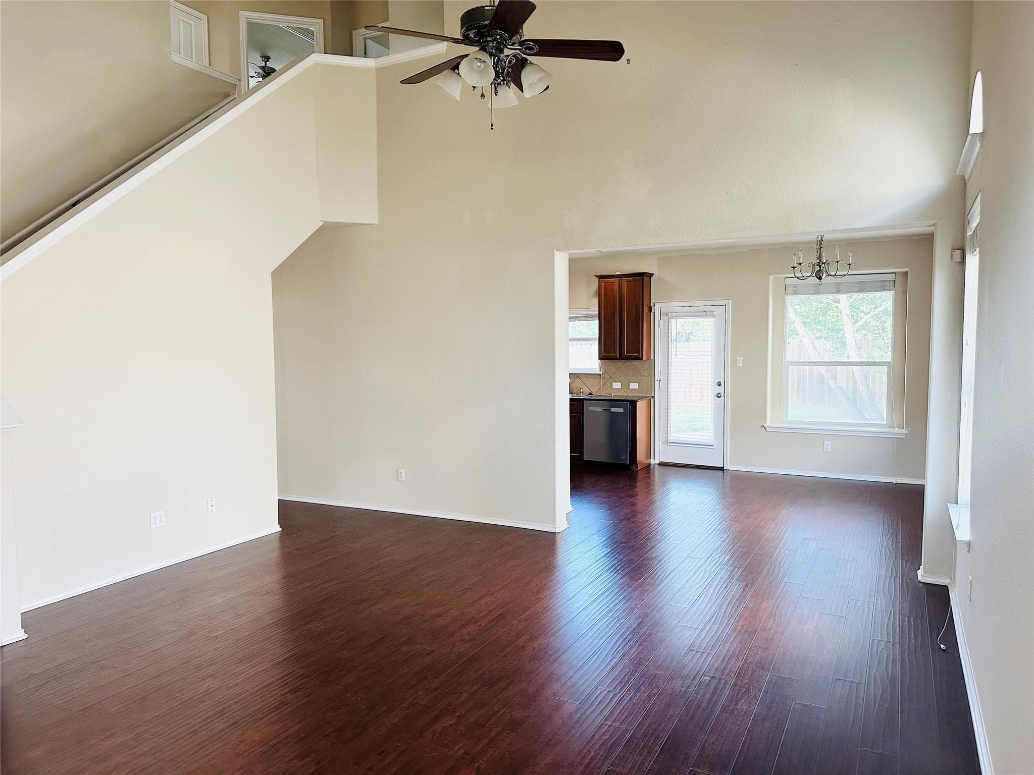 245 Verano Dr