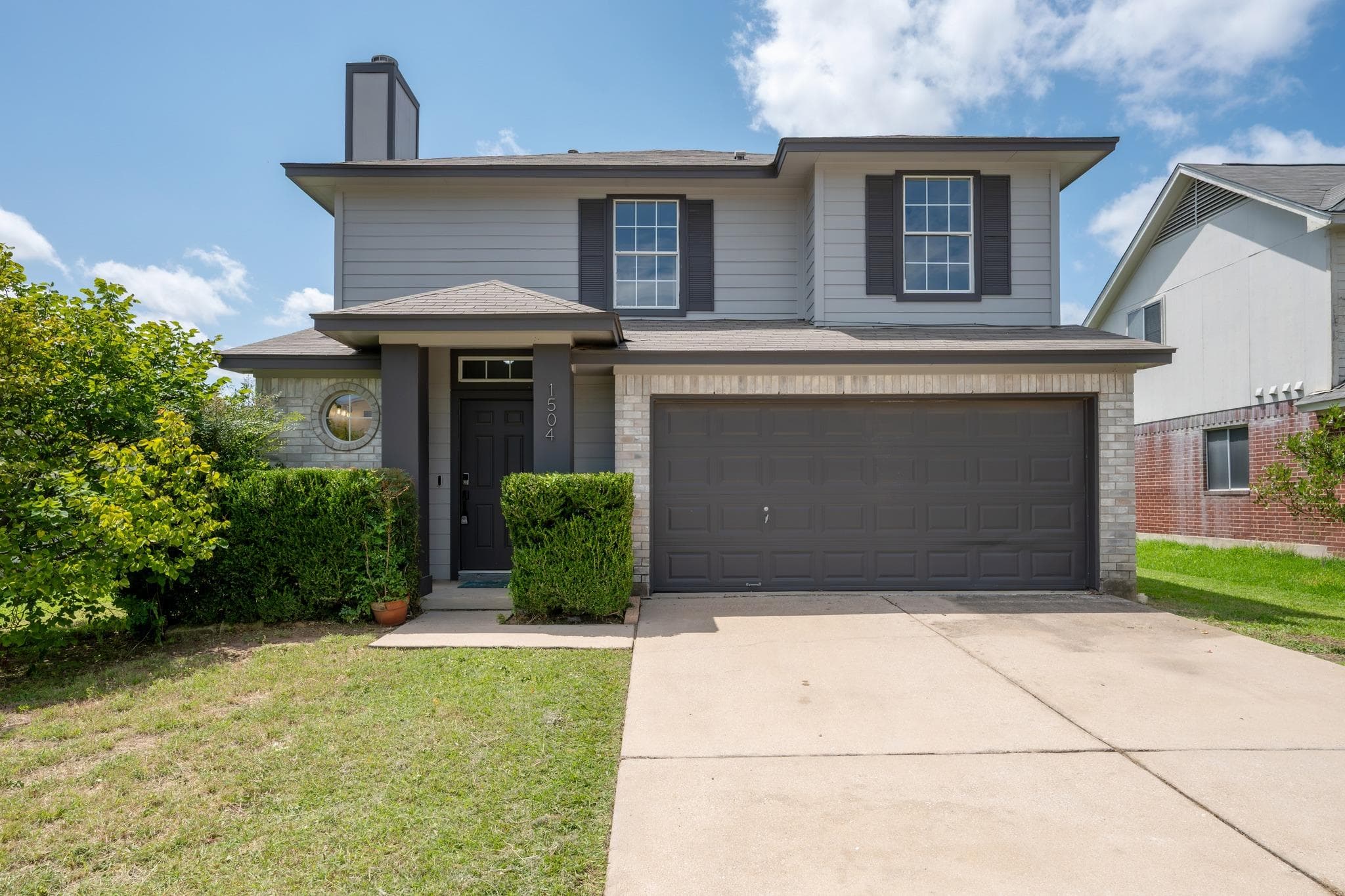 1504 Waterfall Ave