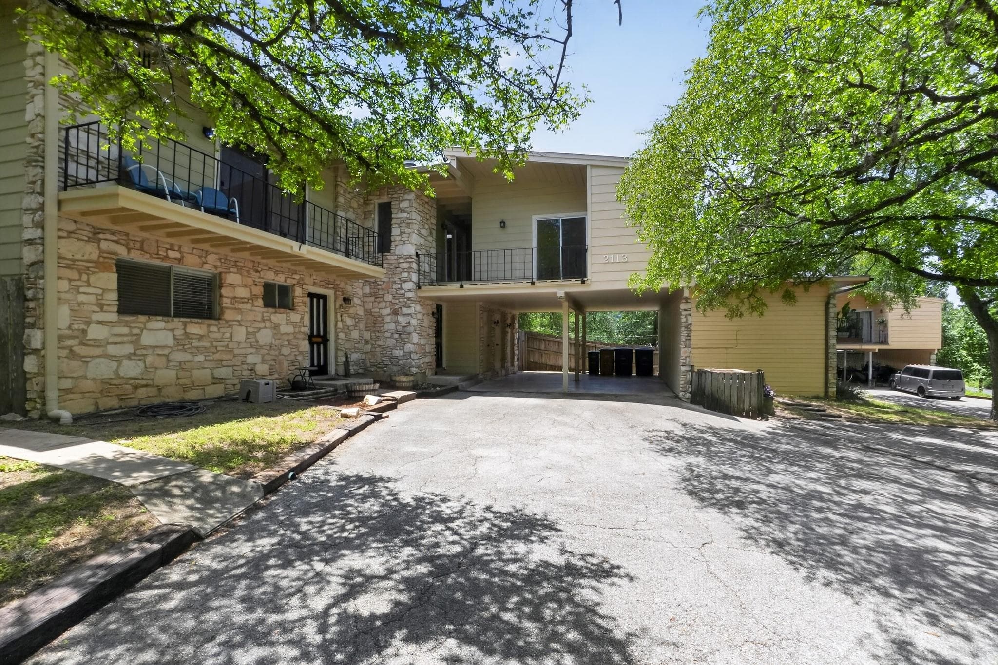 2113  Rabb Rd