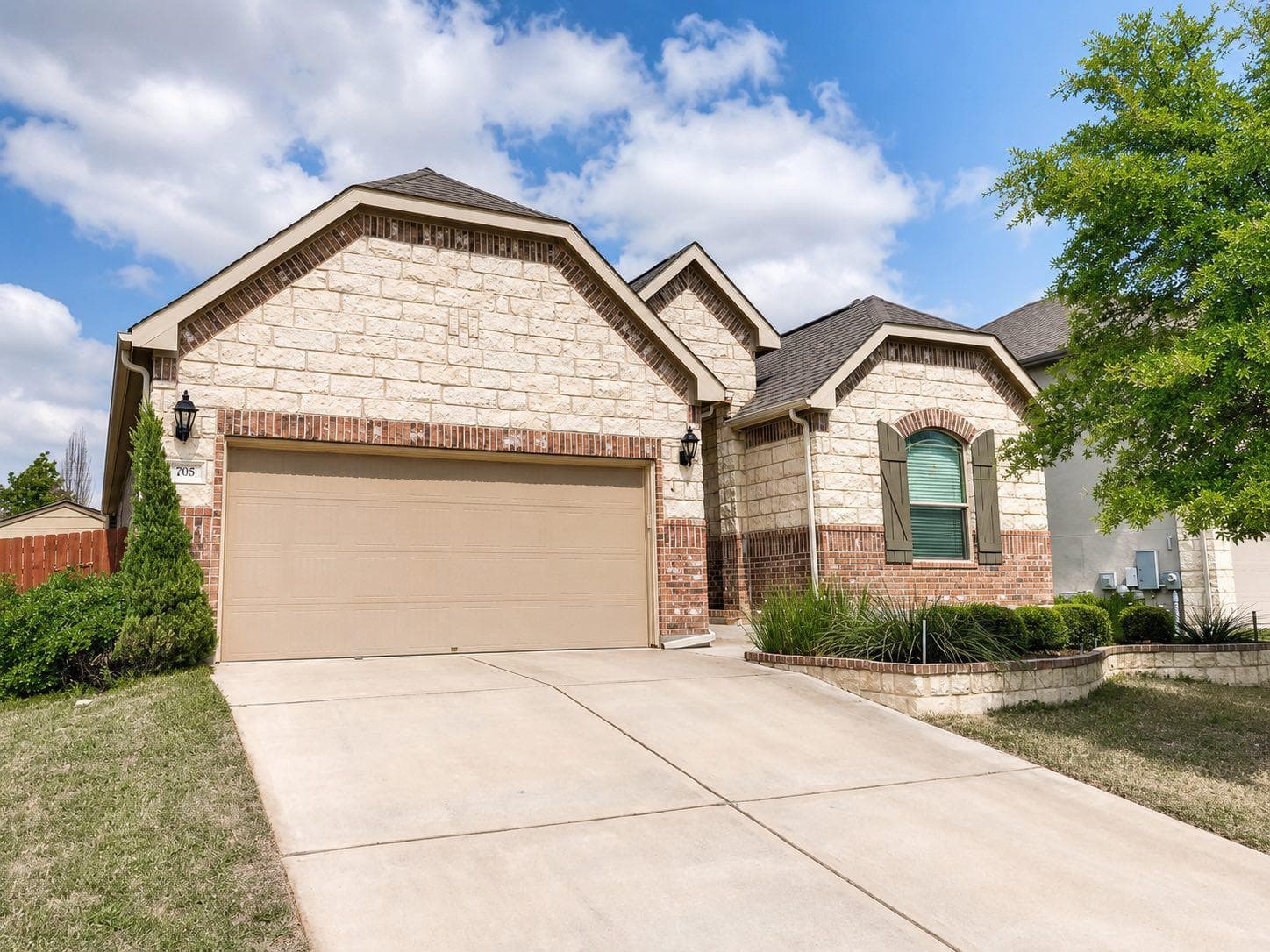705 Rolling Brook Ln
