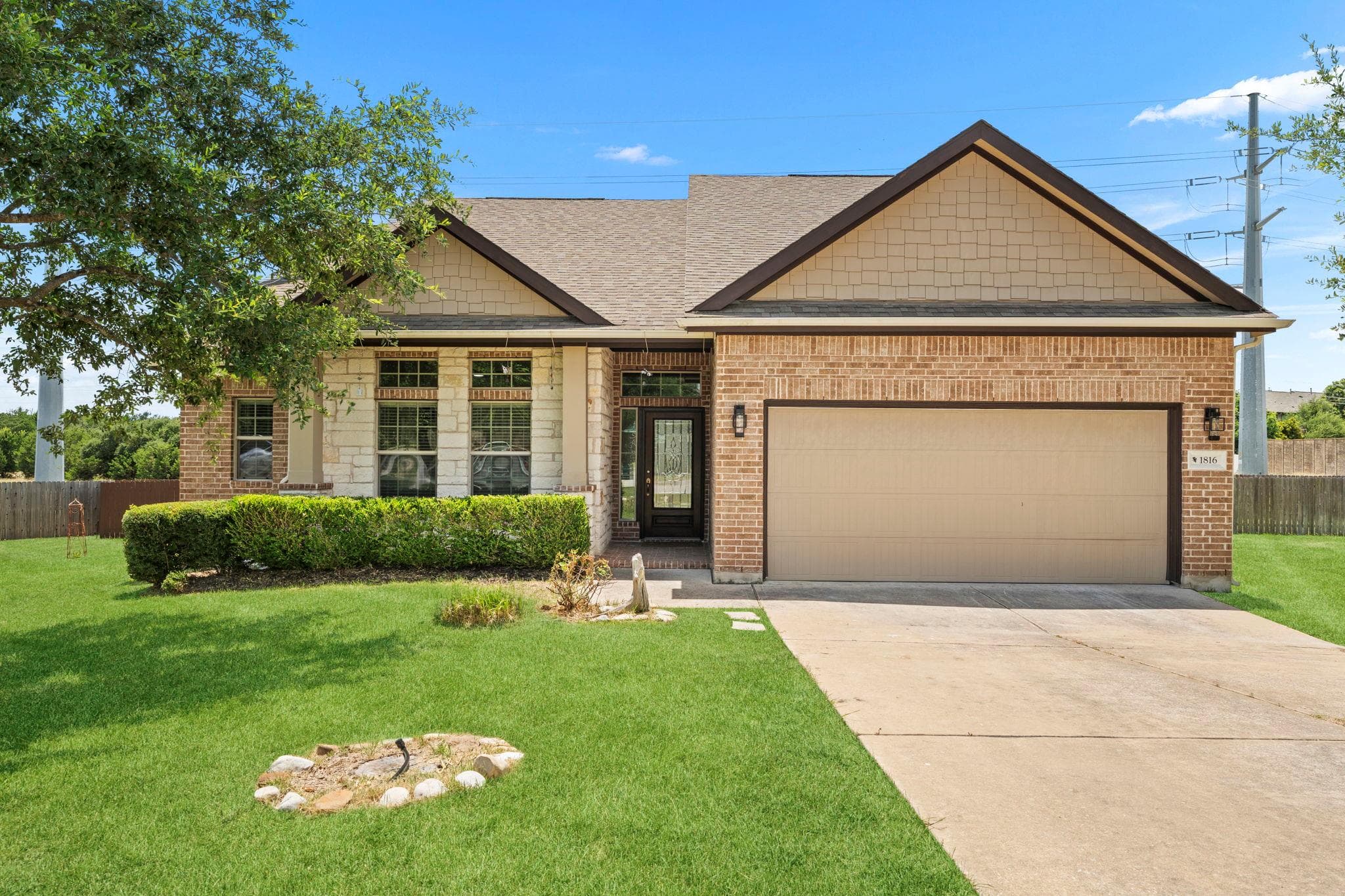 1816  Harvest Bend Ln