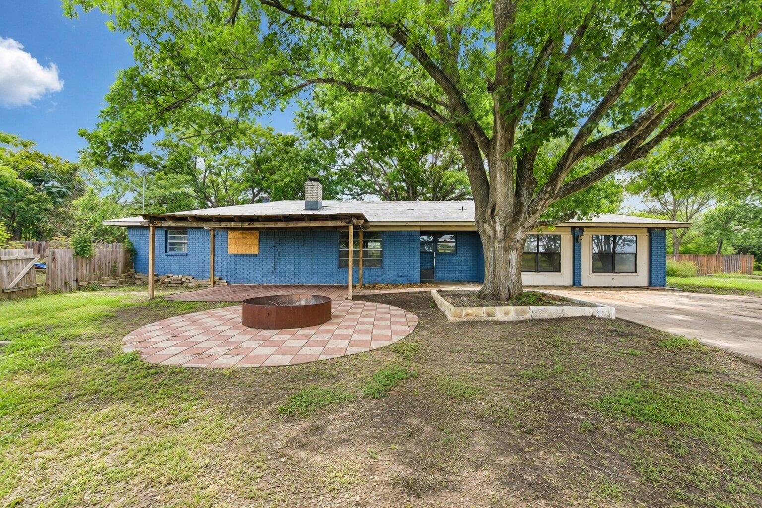 1111  Silent Valley Rd