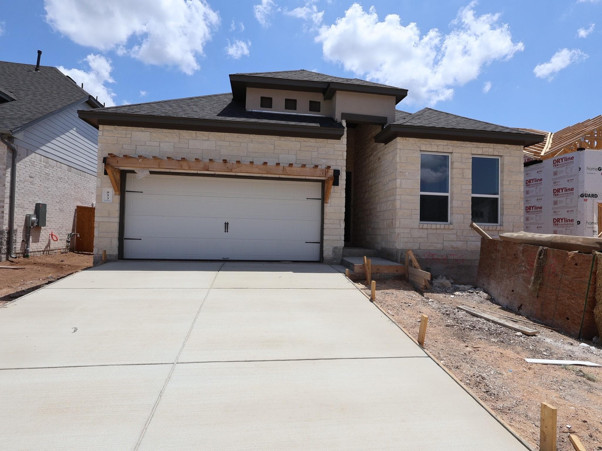853 Corvallis Dr