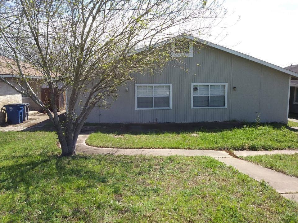 6711  Sandshof Dr