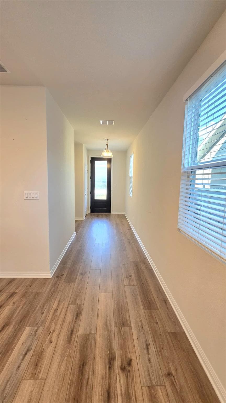 221 Travis Ln