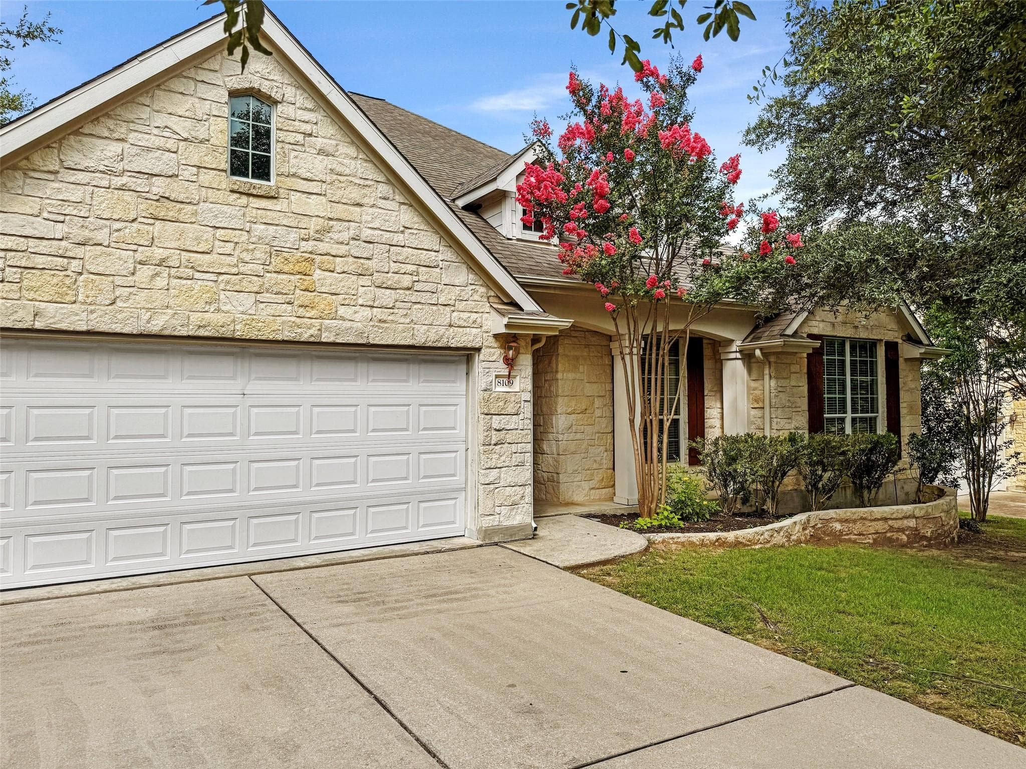8109  Endeavor Cir