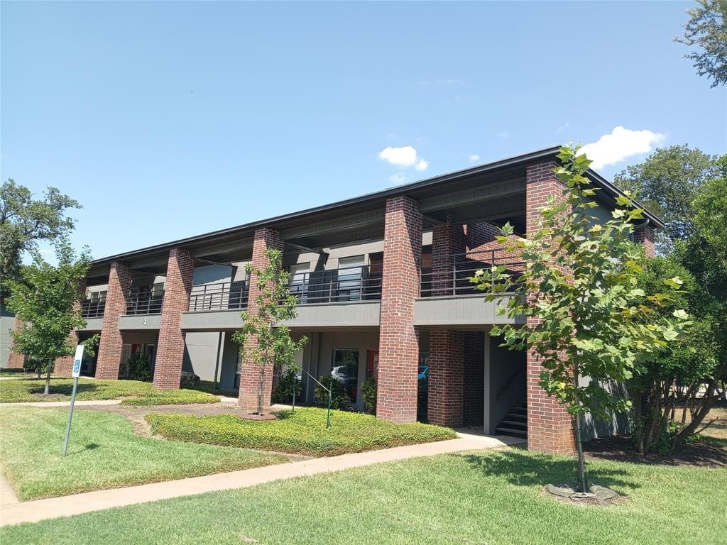 3355  Bee Caves Rd  #307
