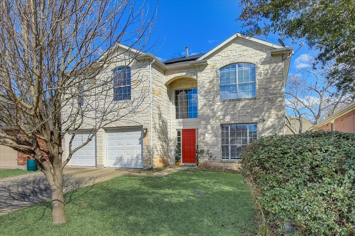 537 Golden Creek Dr