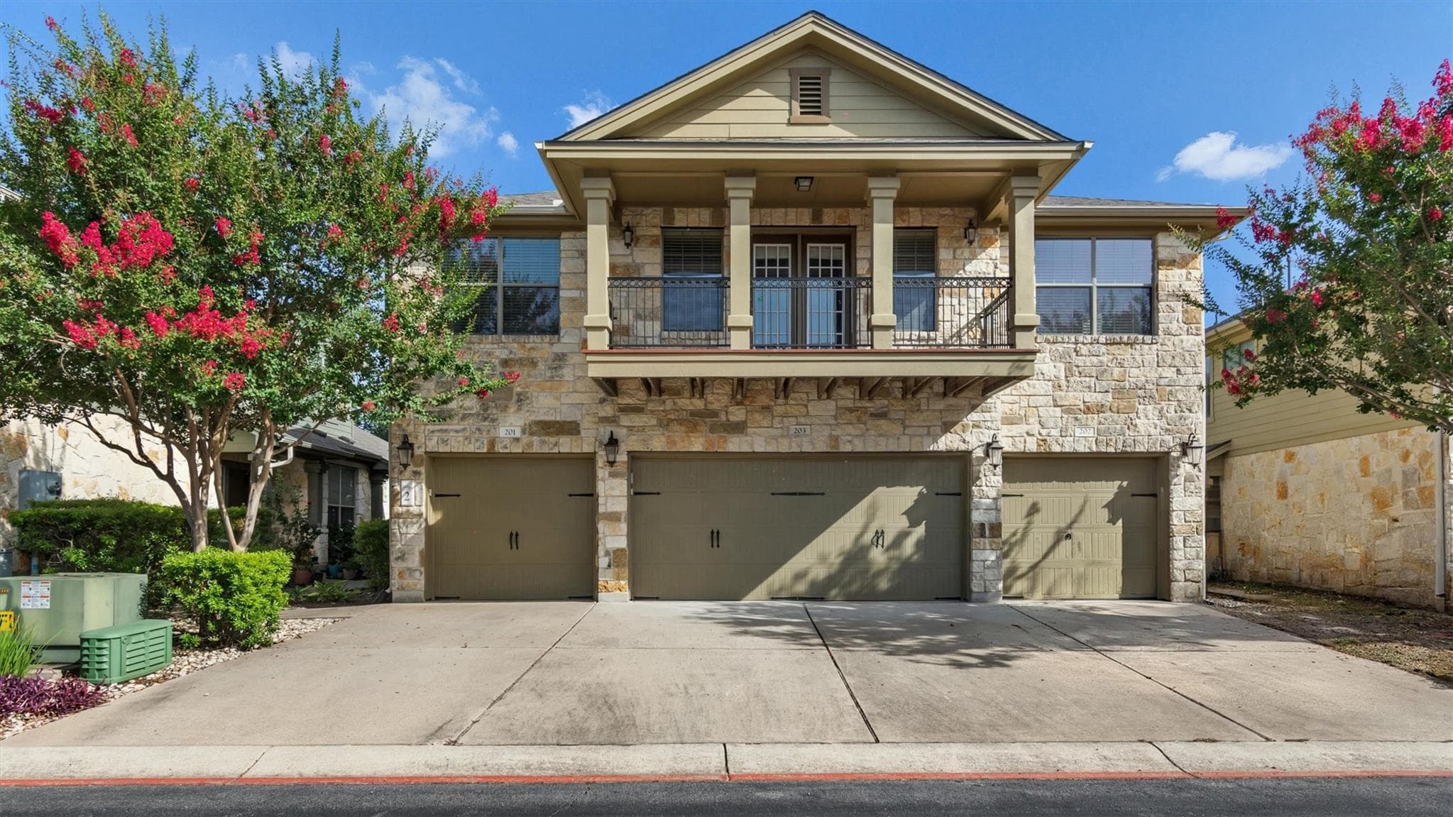 14815 Avery Ranch Blvd #2A (201)