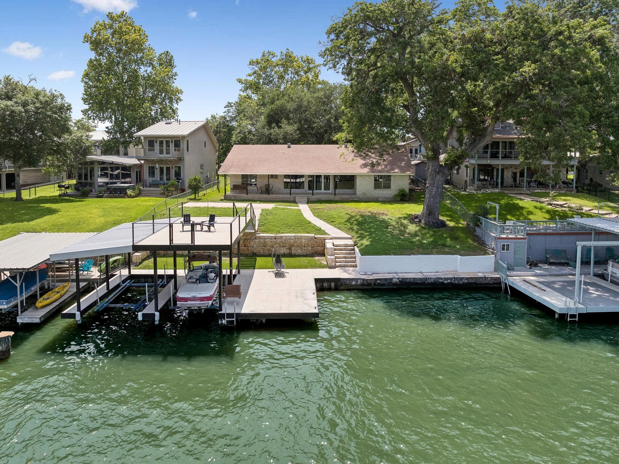 611  Lake Placid Dr