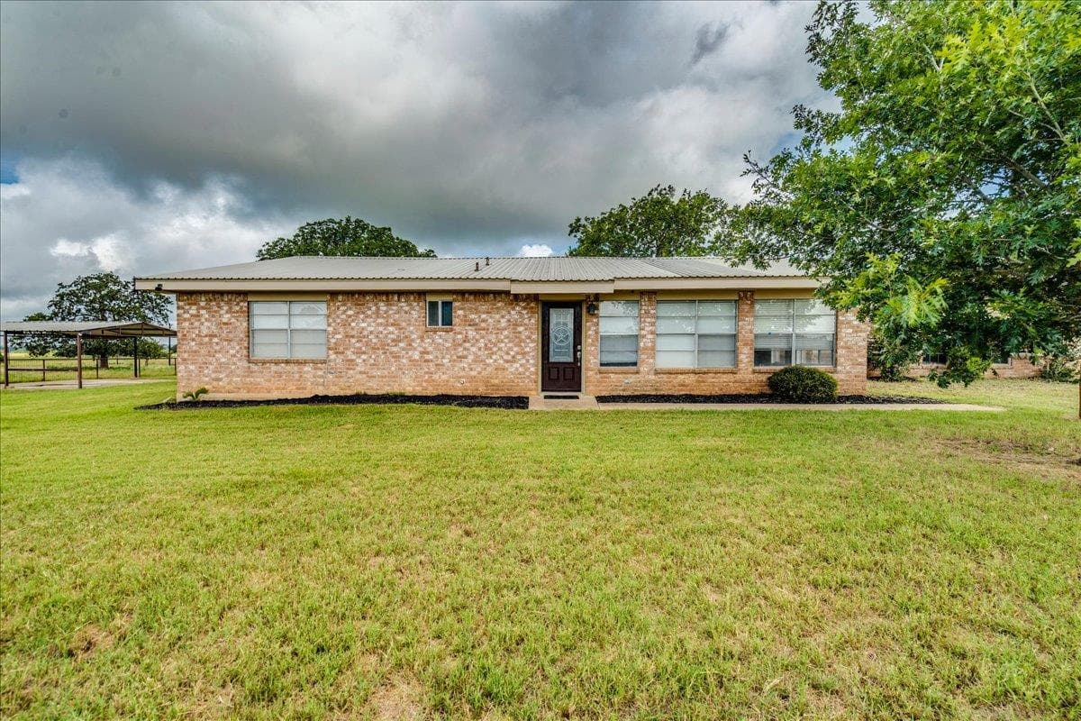 595 Cardinal Rd