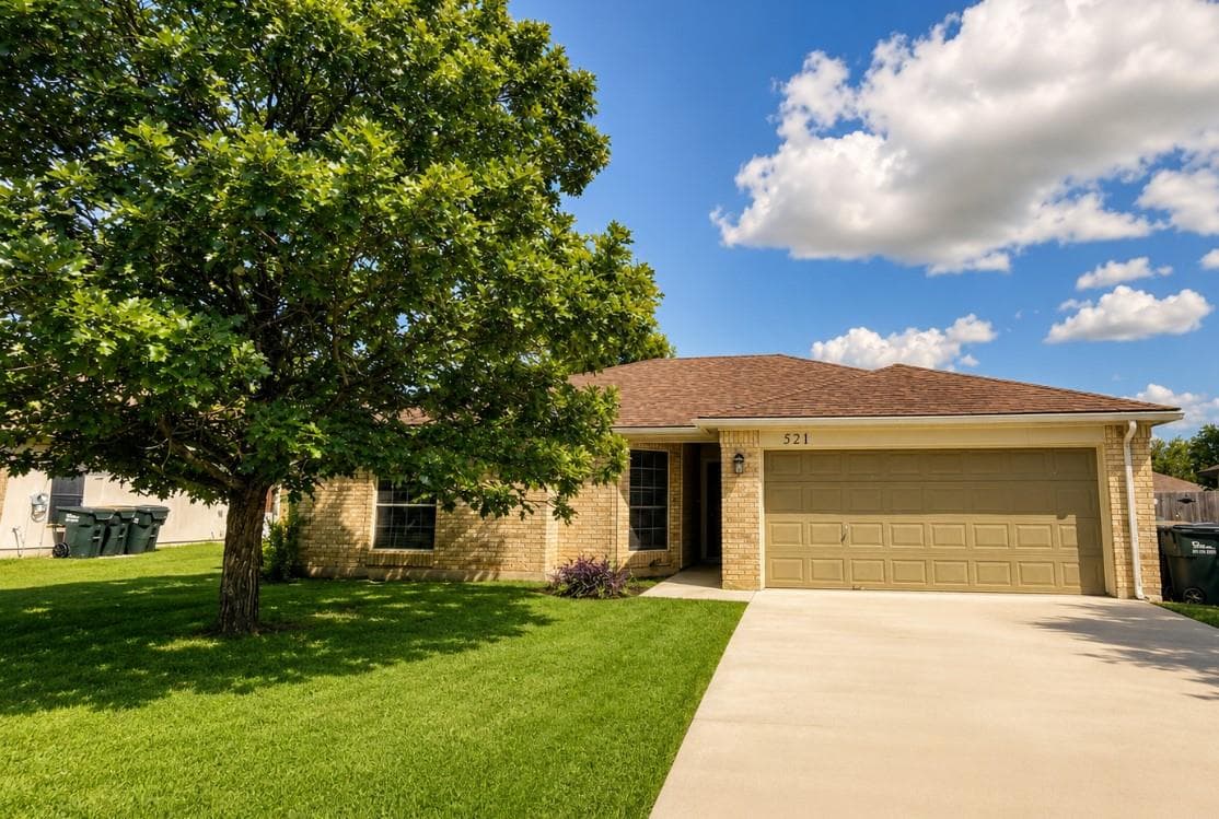 521  Britni Loop