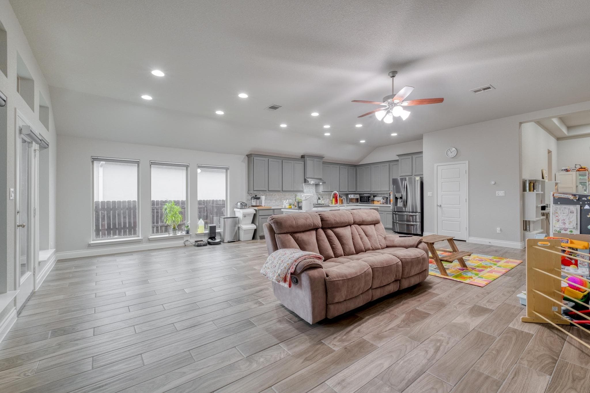 2424 Orchard Way