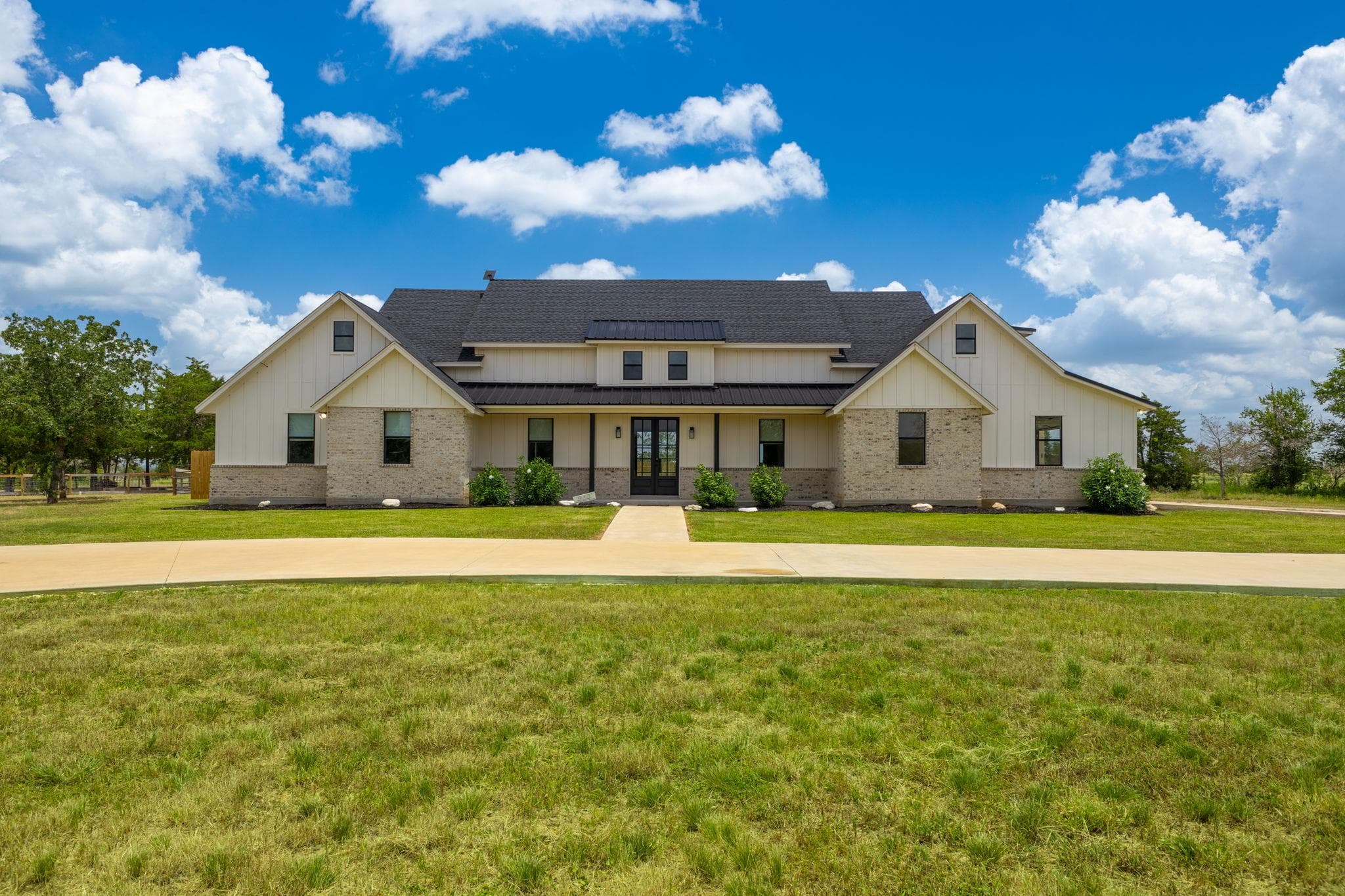1215  Private Road 7039 None
