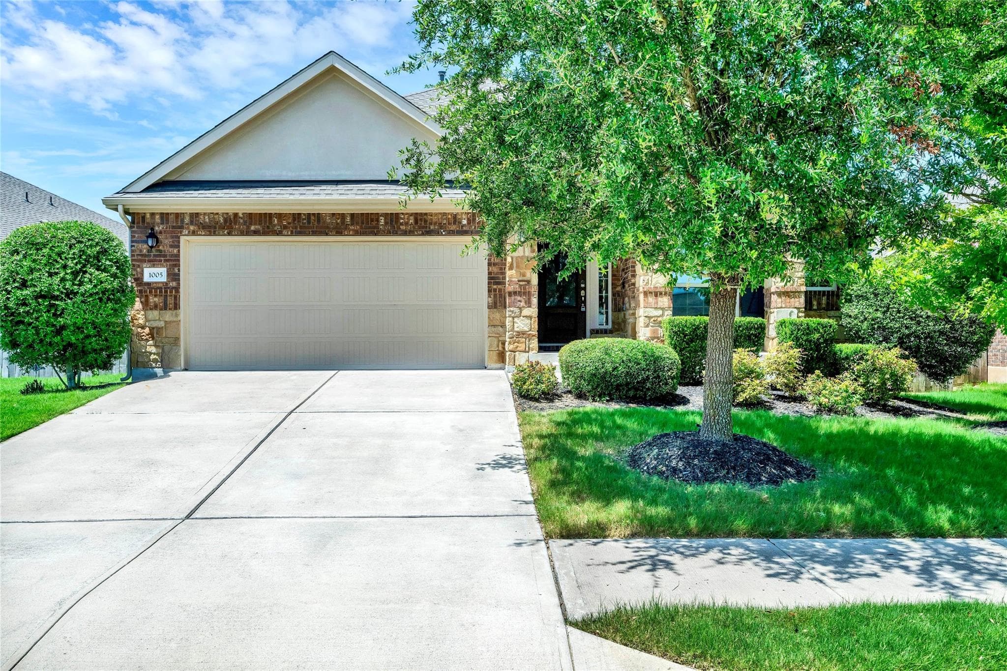 1005  Fountain Grass Way