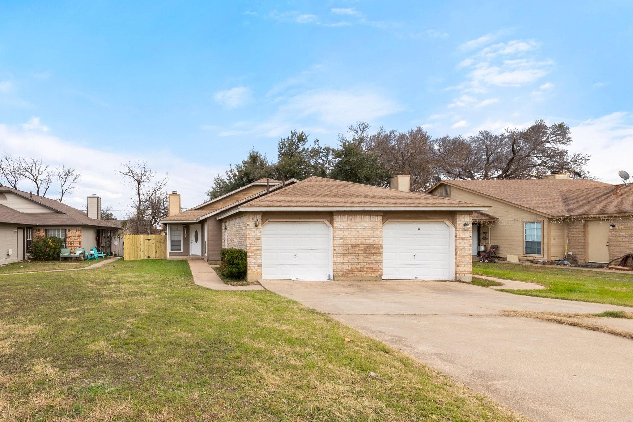 313  Greenlawn Blvd