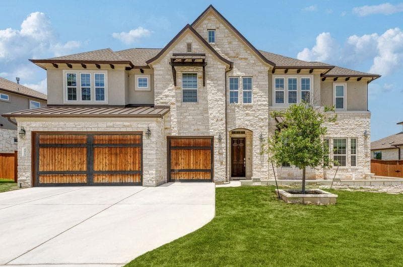 4413  Edgewater Dr