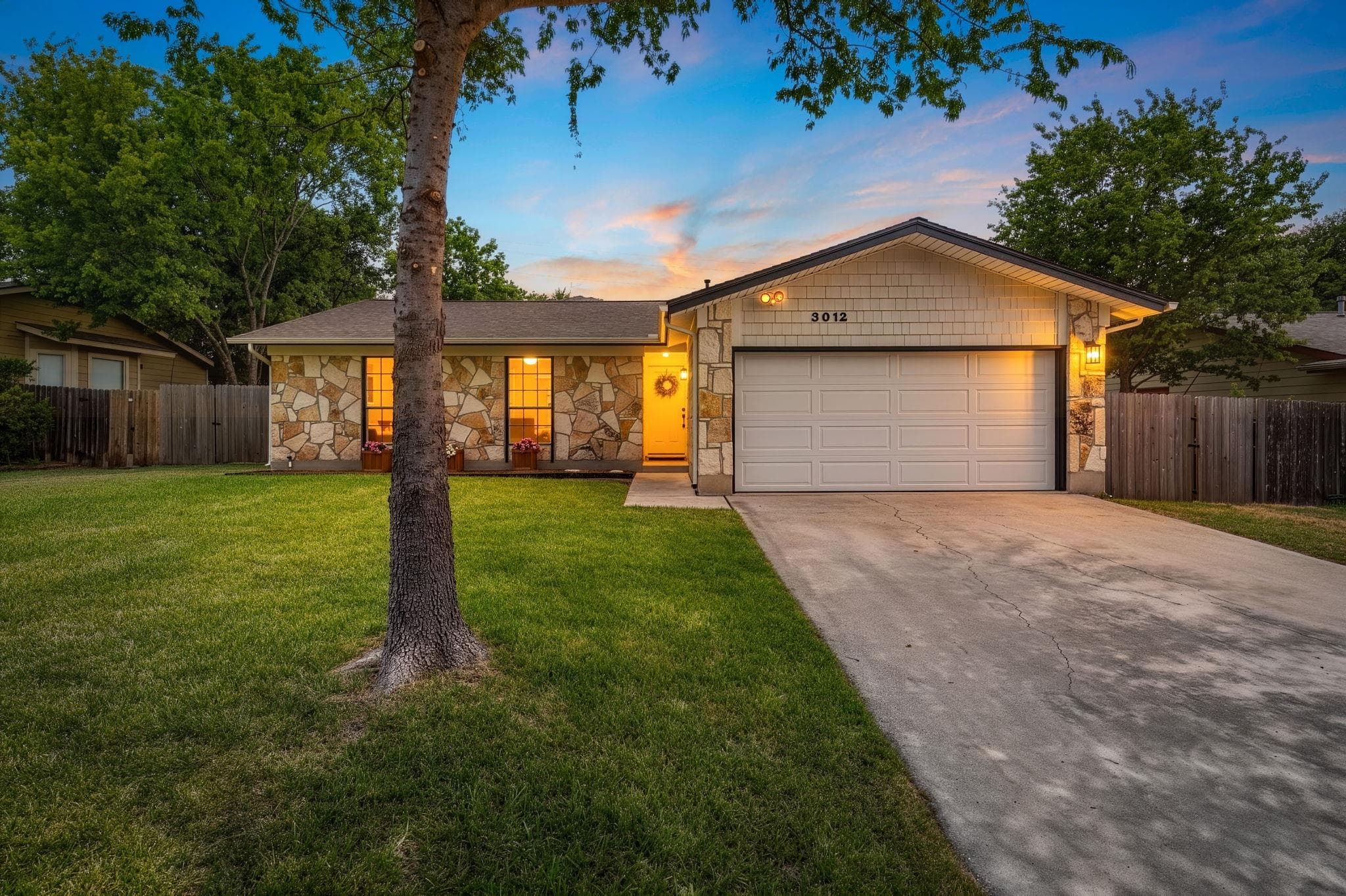 3012  Monument Dr