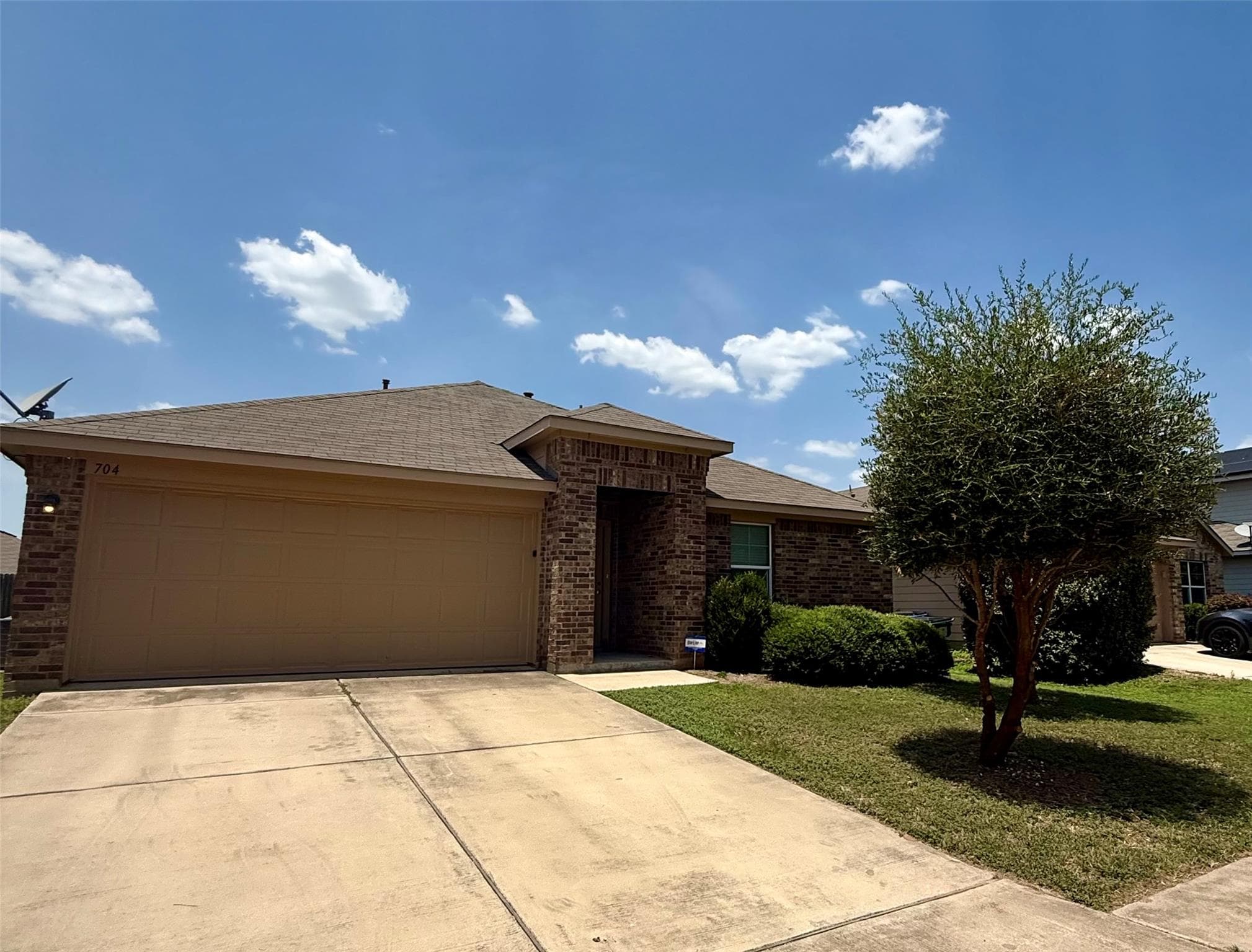 704 Silver Wing Dr