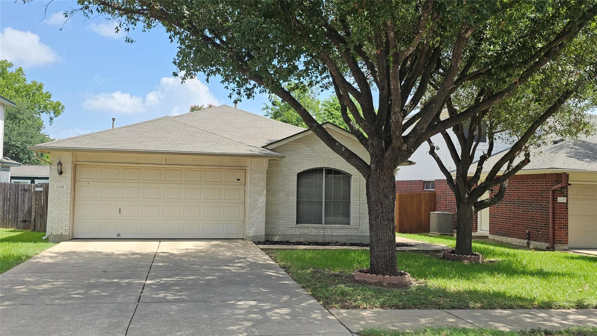 2241  Ada Ln