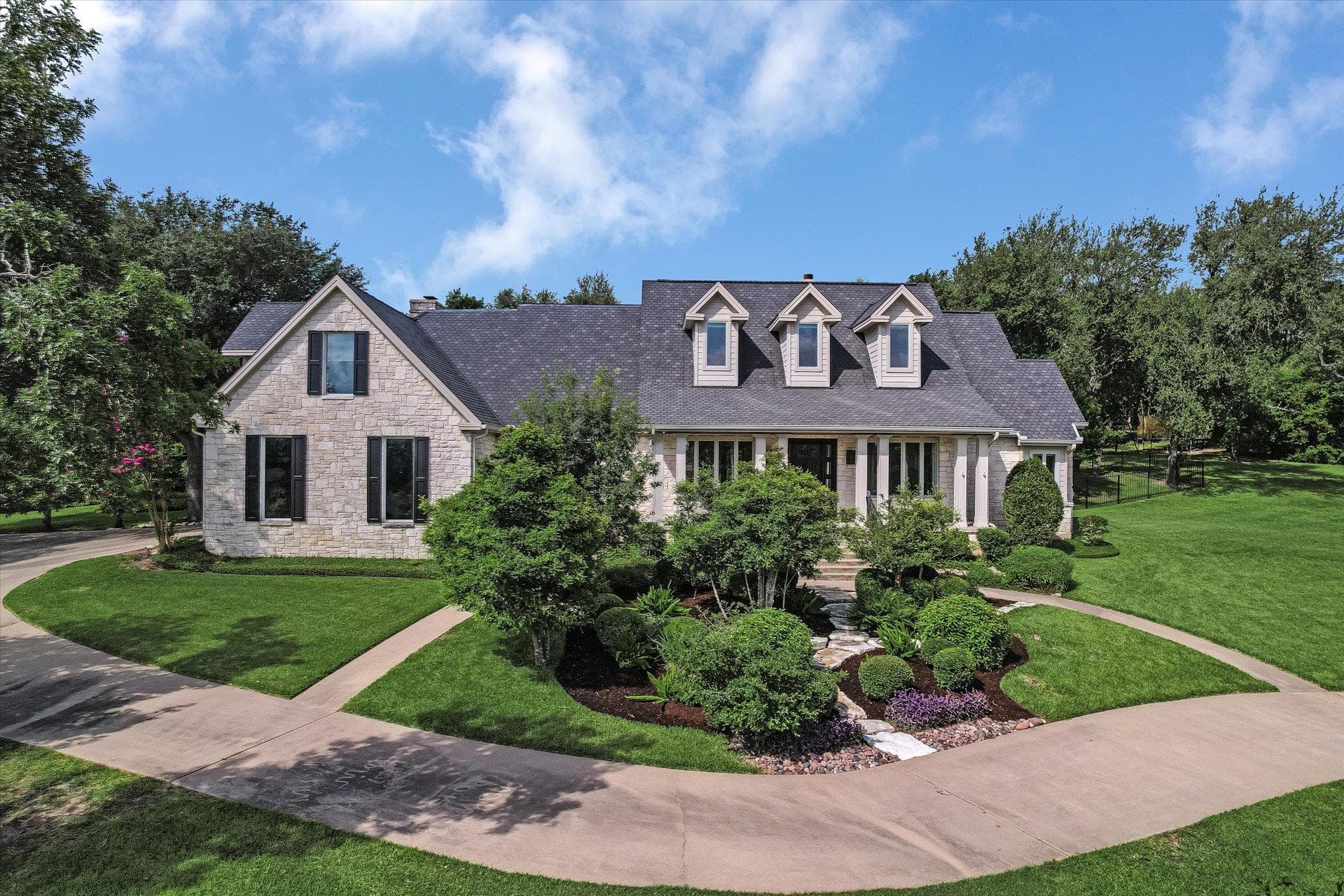 18 Ehrlich Rd