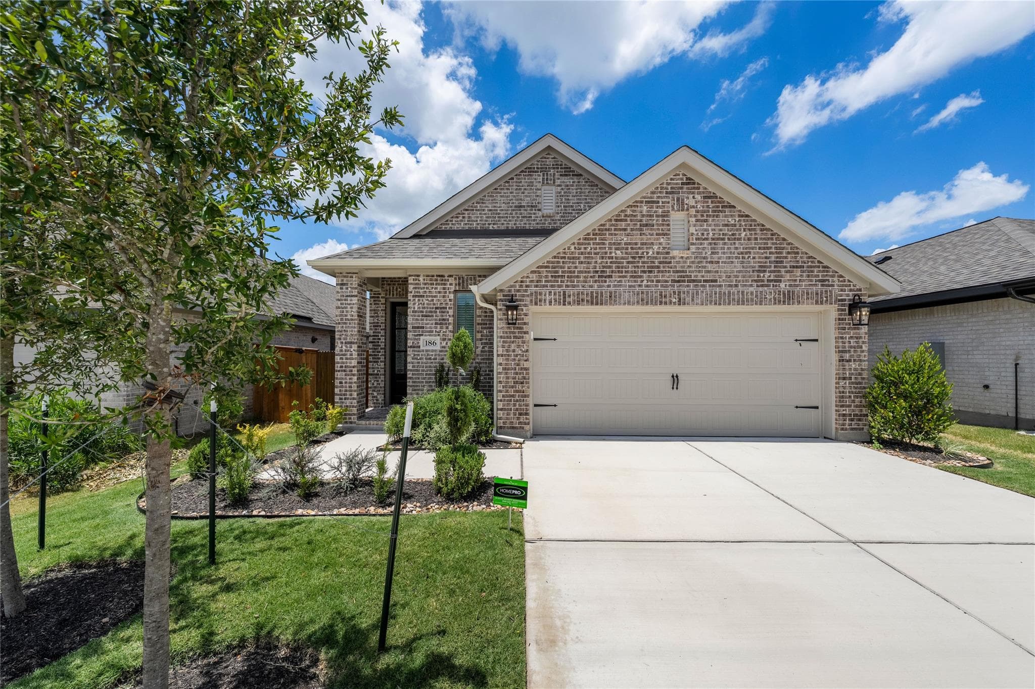186  Blackborrow Dr