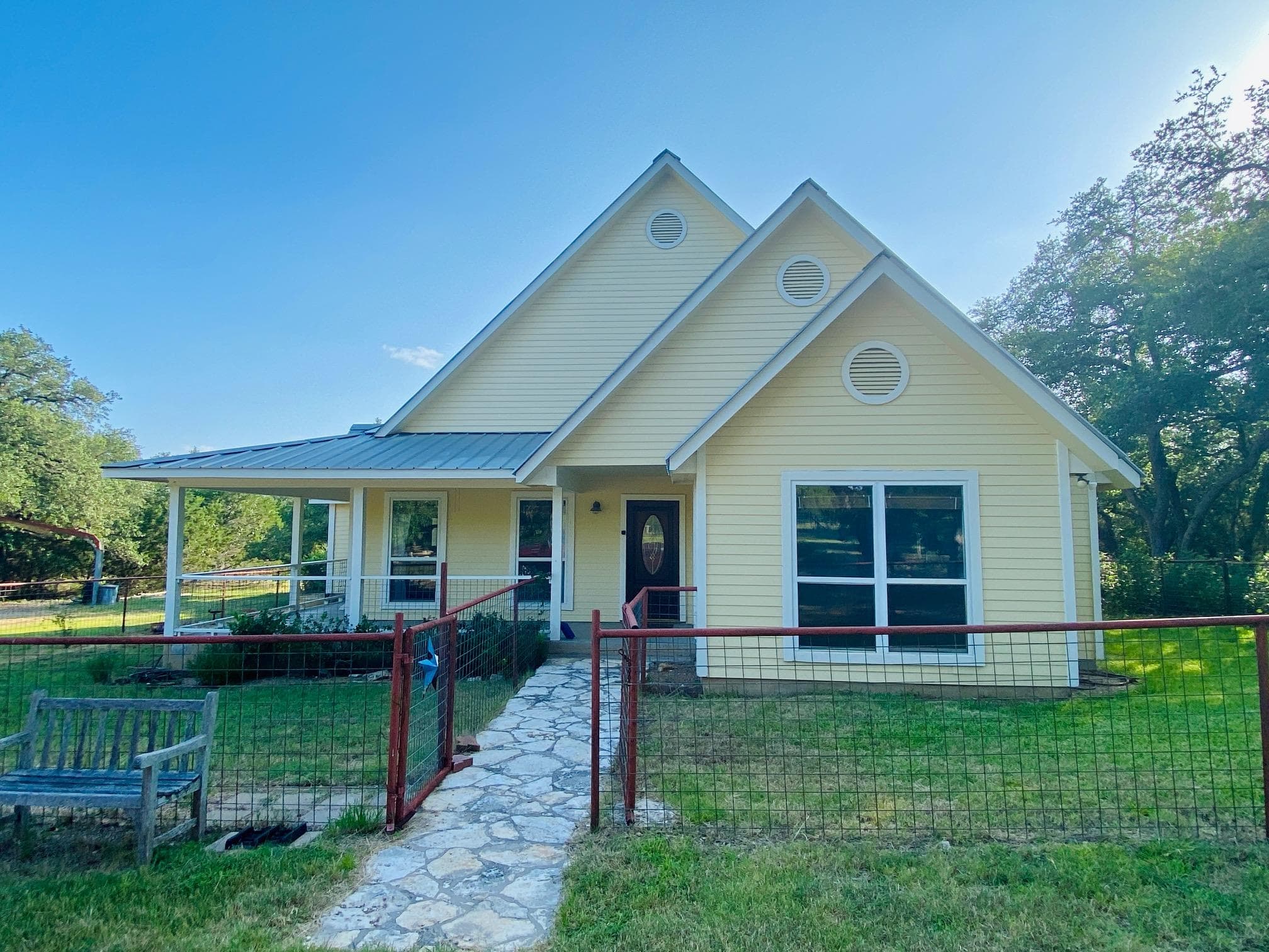 306 Plainview Rd