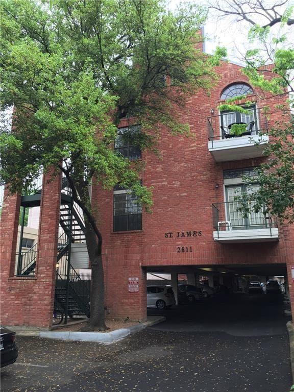 2811  Rio Grande St  #301
